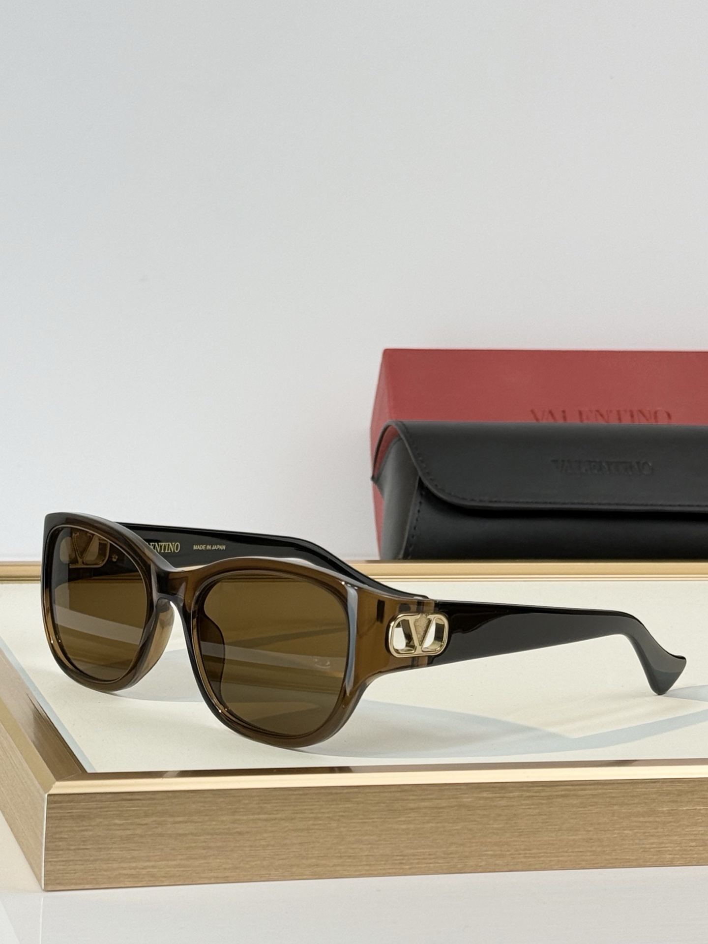 VALENTINO MODEL：VG0039SK SIZE：55口19-140 