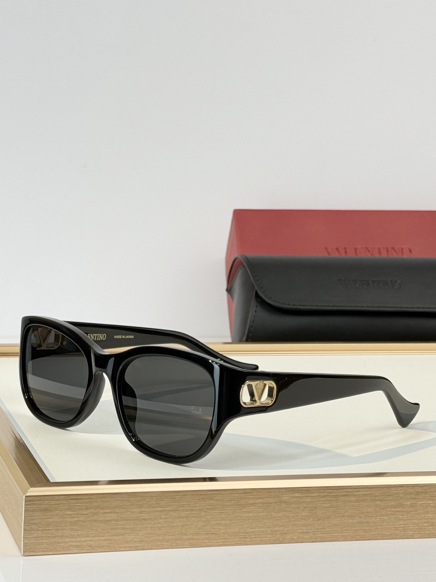 VALENTINO MODEL：VG0039SK SIZE：55口19-140 