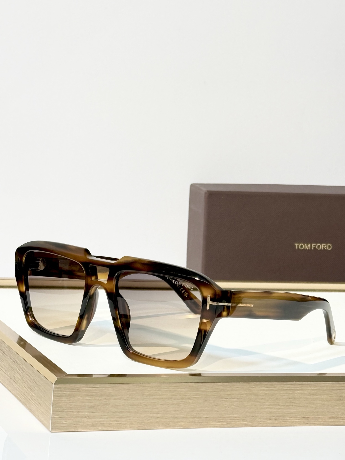 TOMFORD MOD：FT1202 Size：56口19 140 🆕 