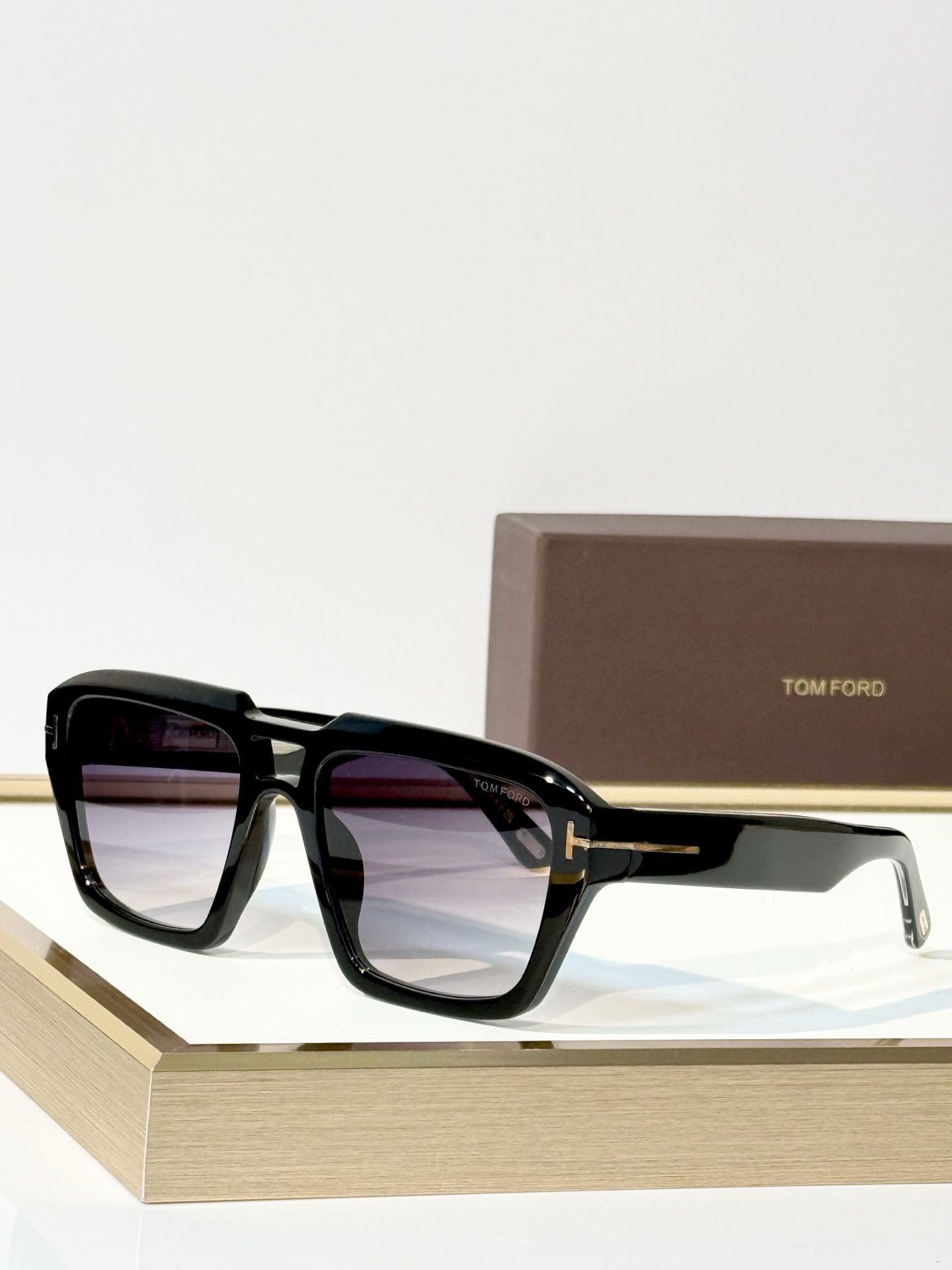 TOMFORD MOD：FT1202 Size：56口19 140 🆕 
