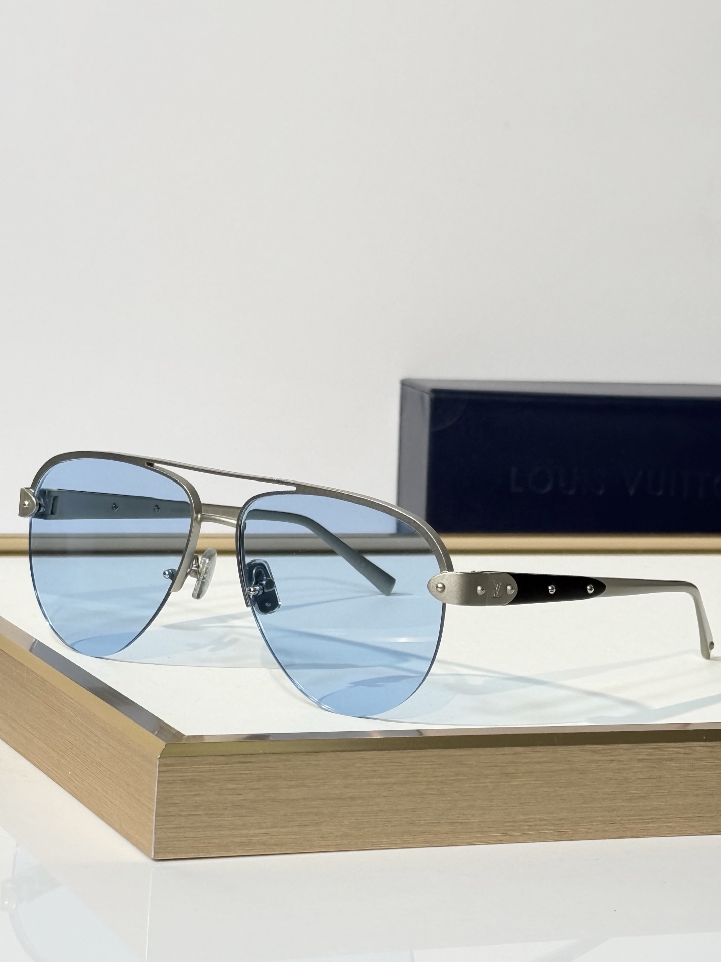 LOUIS VUITTO* MODEL：Z3240U SIZE：60口15-145 🆕 