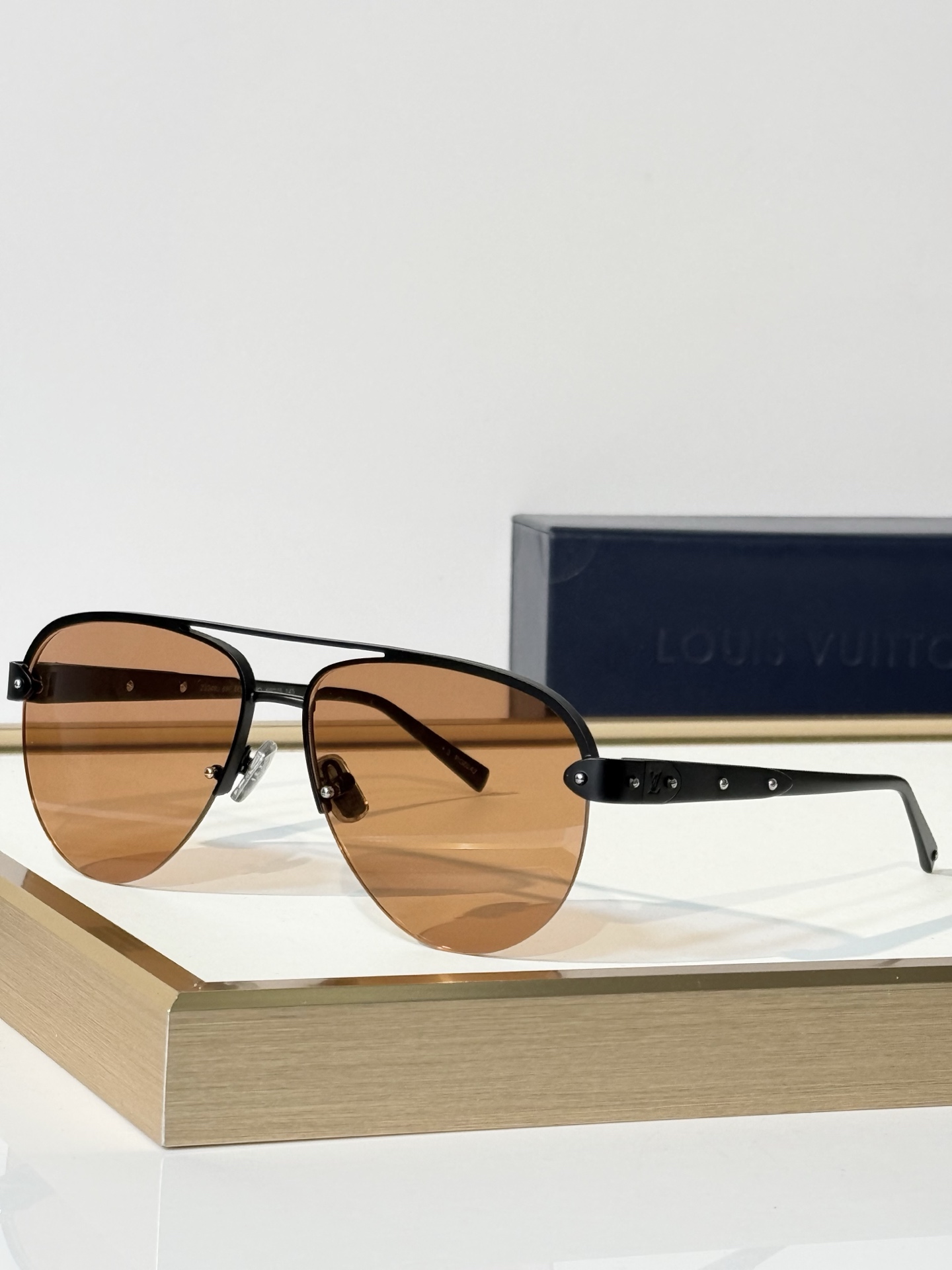 LOUIS VUITTO* MODEL：Z3240U SIZE：60口15-145 🆕 