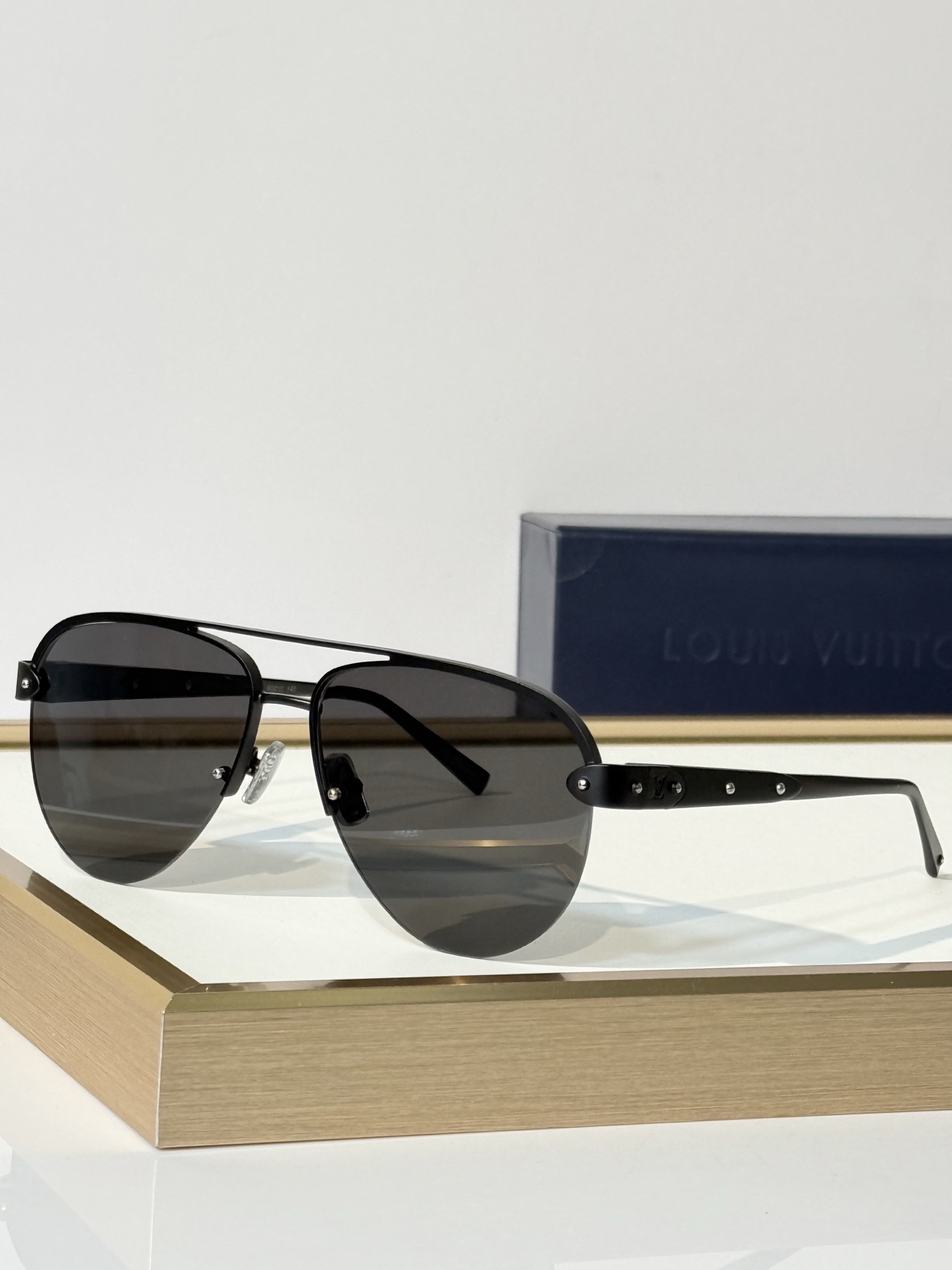 LOUIS VUITTO* MODEL：Z3240U SIZE：60口15-145 🆕 