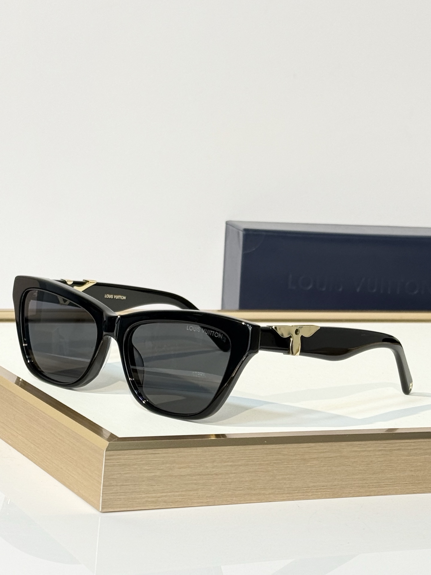 LOUIS VUITTO* MODEL：Z3447U SIZE：55口16-145 🆕 