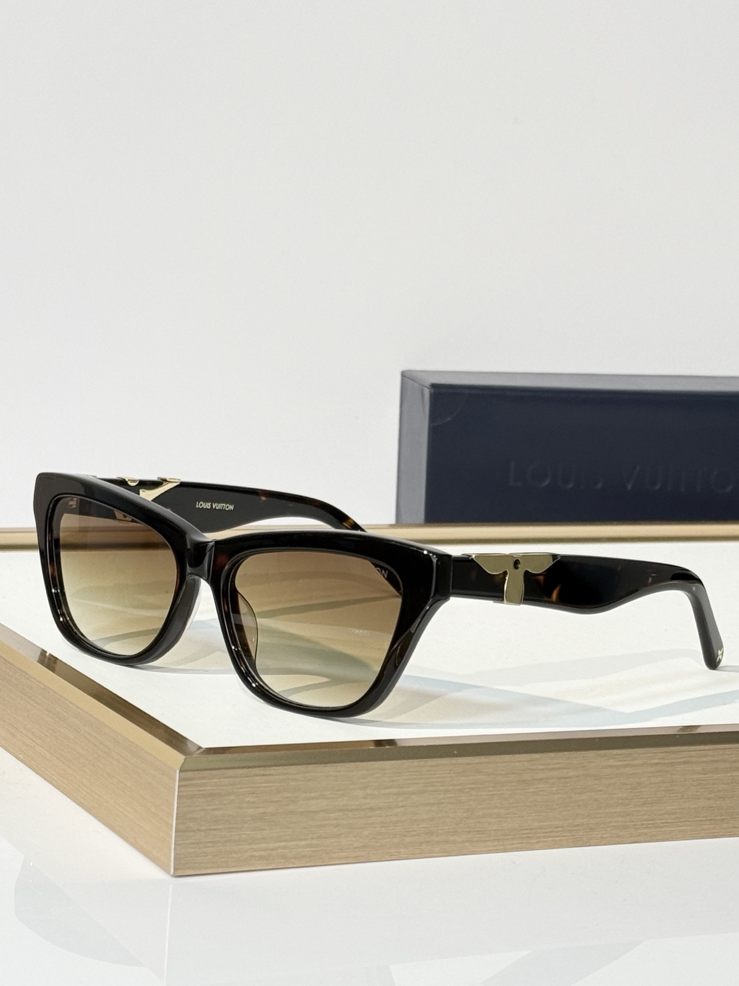LOUIS VUITTO* MODEL：Z3447U SIZE：55口16-145 🆕 