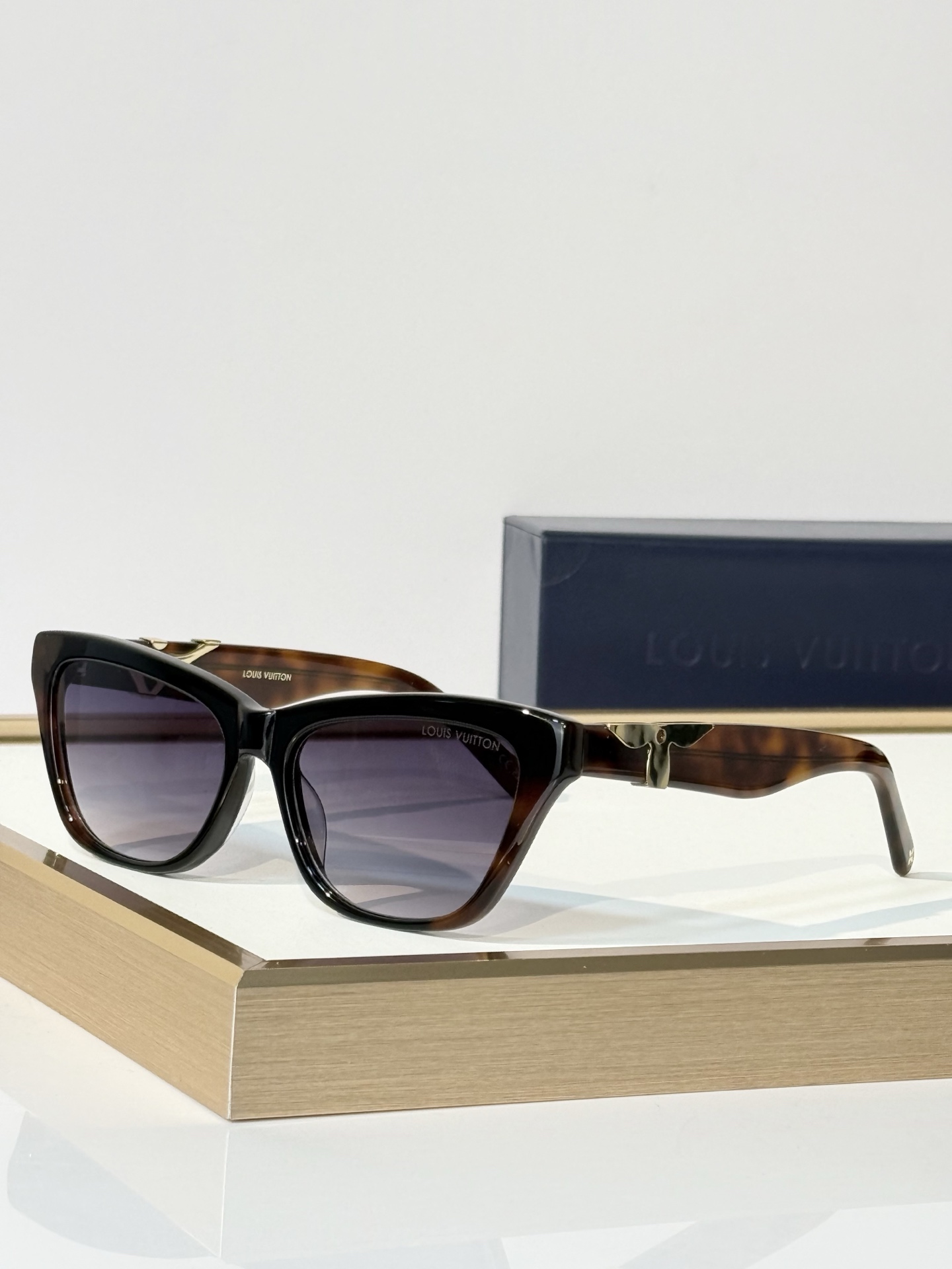 LOUIS VUITTO* MODEL：Z3447U SIZE：55口16-145 🆕 