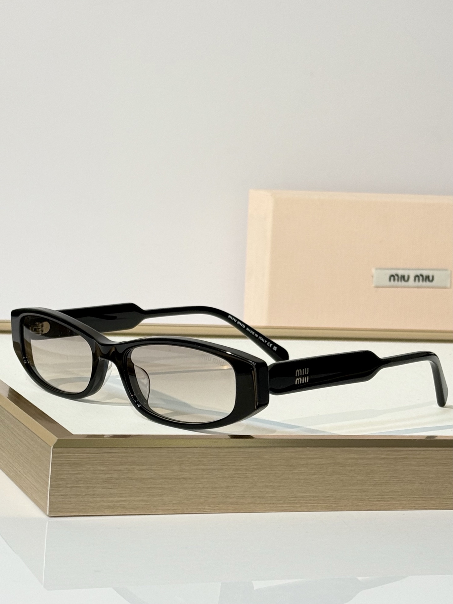 MiuMi* Mod：VMU06ZV Size：52口19-140 🆕  
