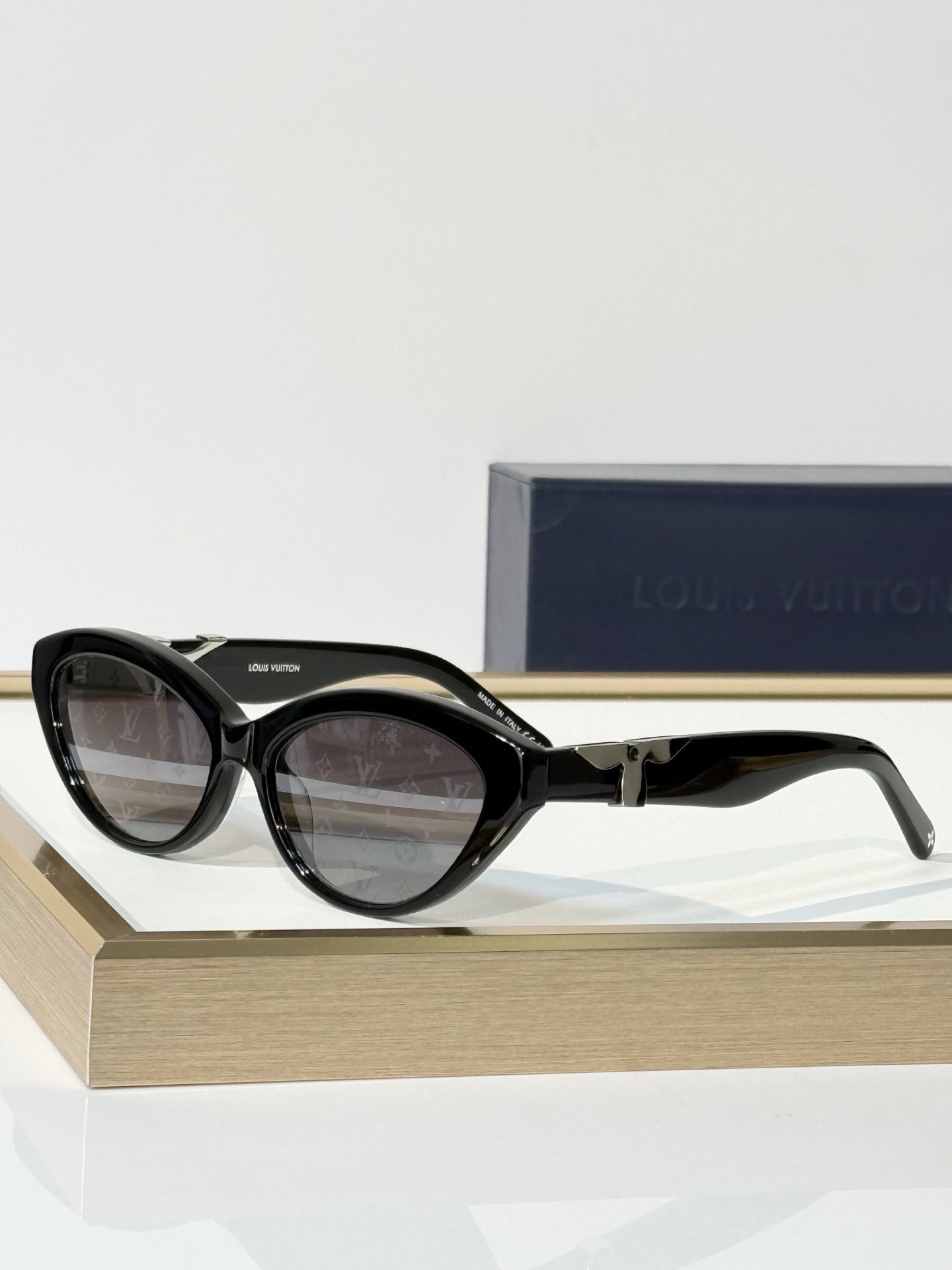 LOUIS VUITTO* MODEL：Z3446U SIZE：55口16-145 🆕 