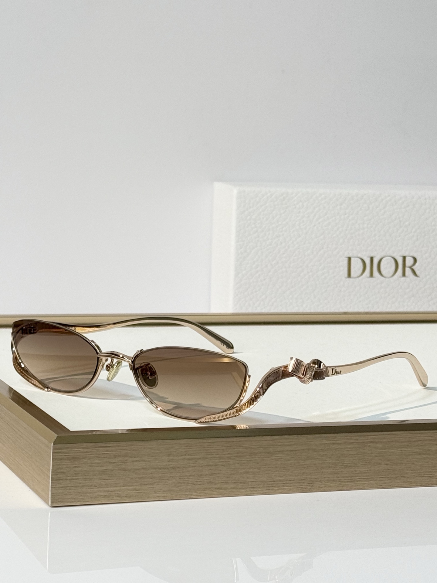 🆕  DIO* Model：Dior Bow B1U SIZE：55口19-135 