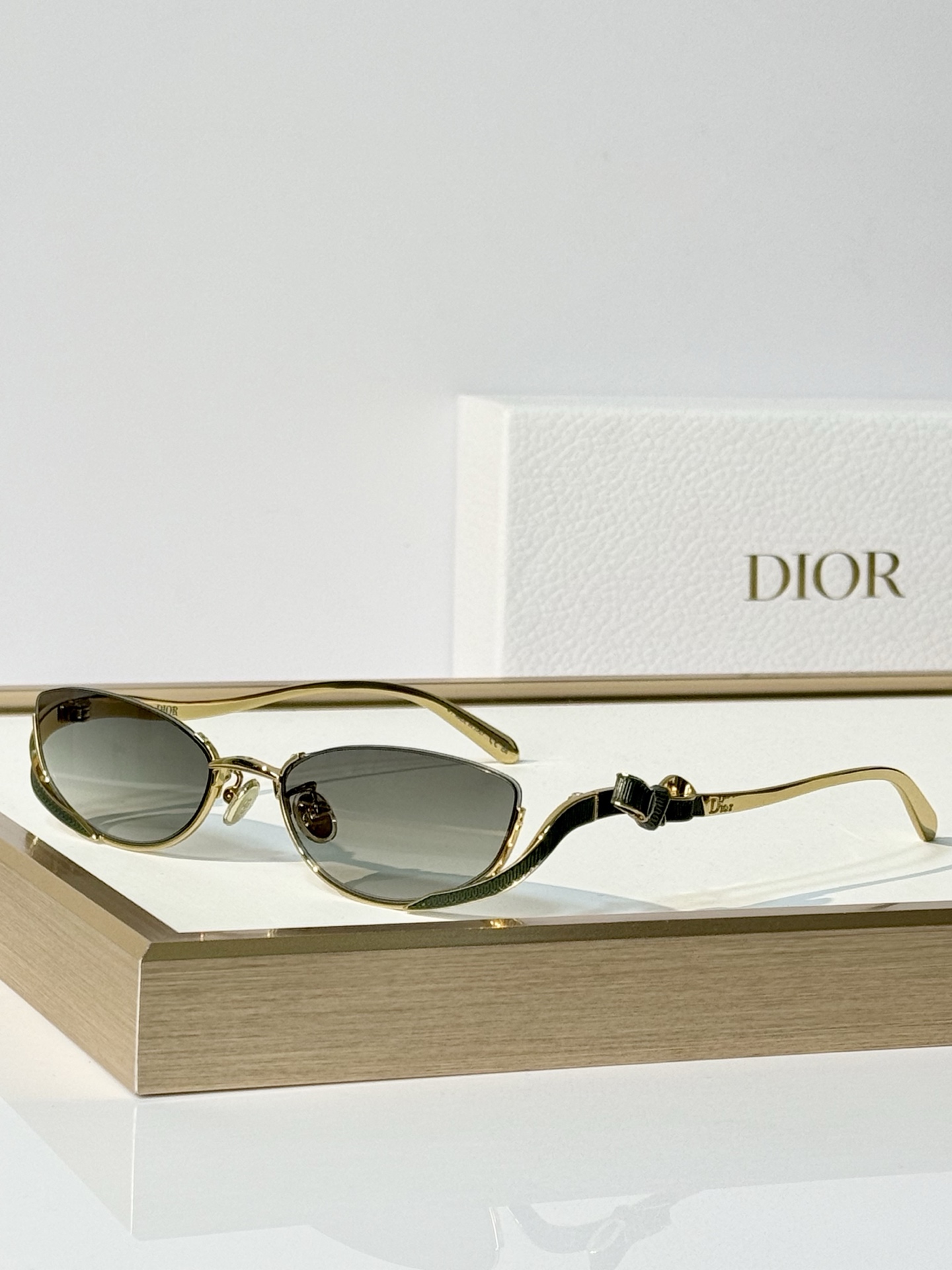 🆕  DIO* Model：Dior Bow B1U SIZE：55口19-135 