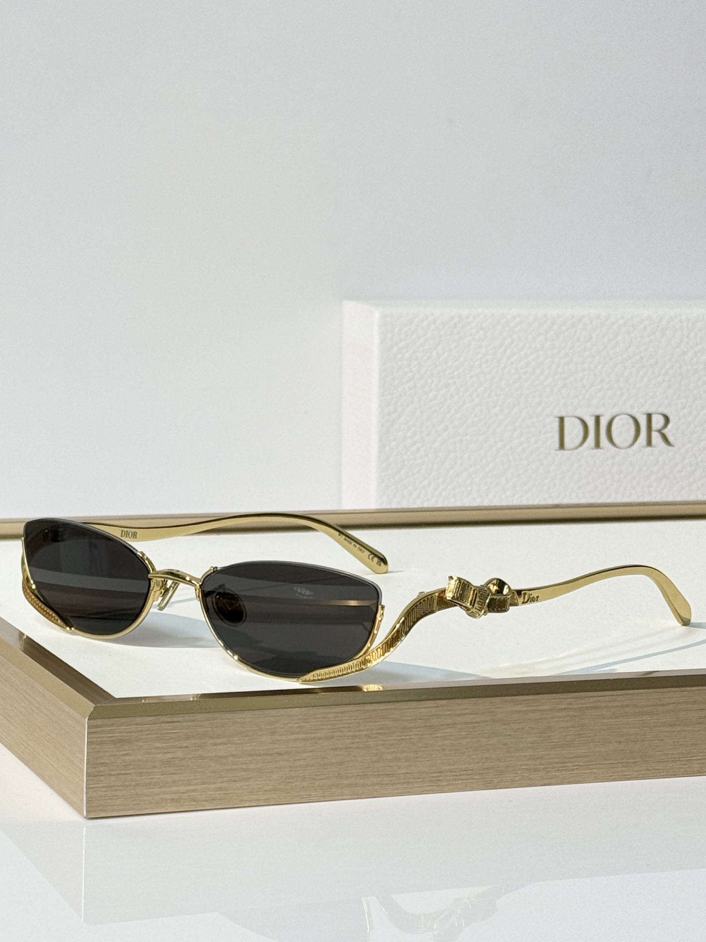 🆕  DIO* Model：Dior Bow B1U SIZE：55口19-135 