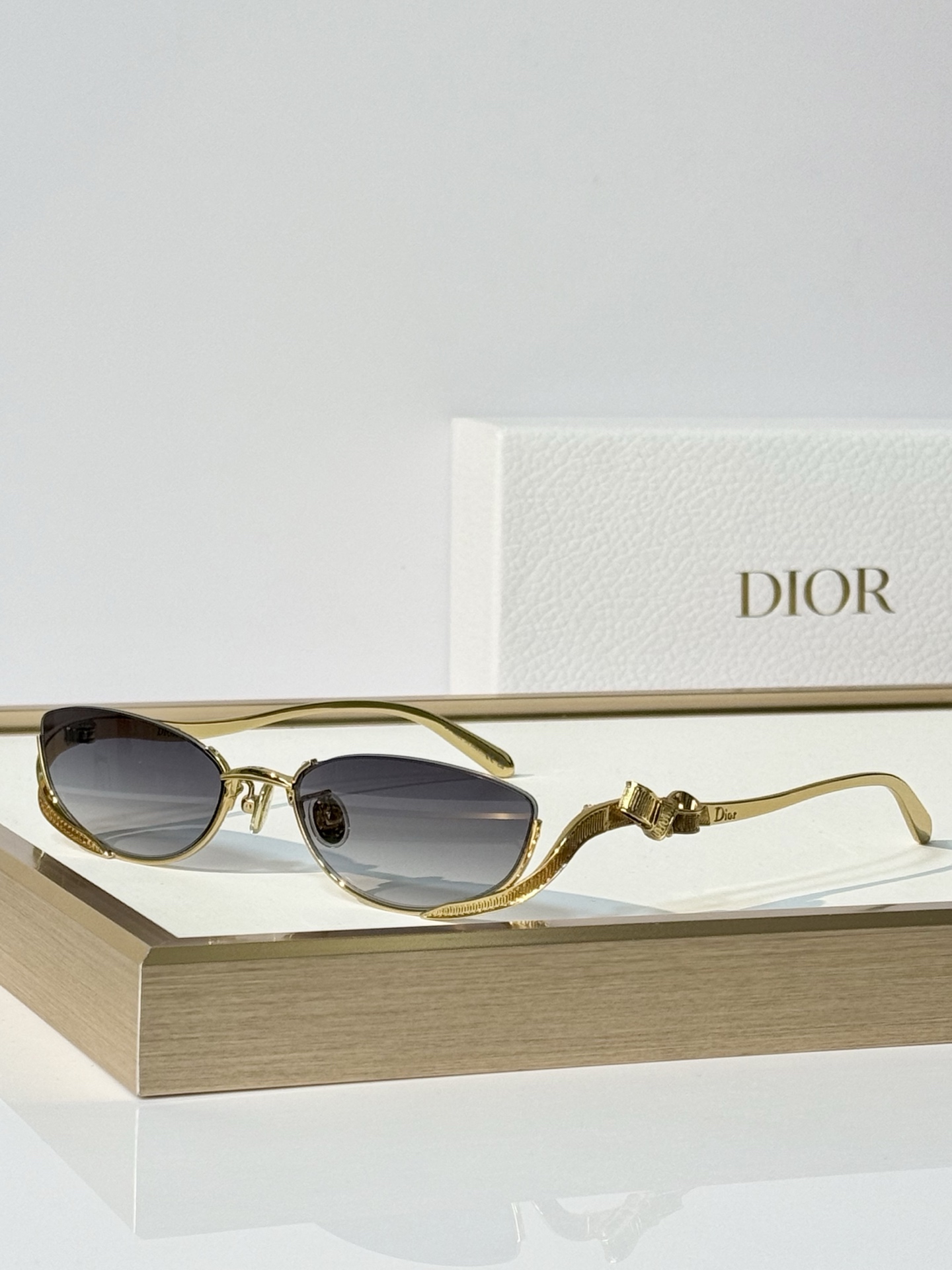 🆕  DIO* Model：Dior Bow B1U SIZE：55口19-135 