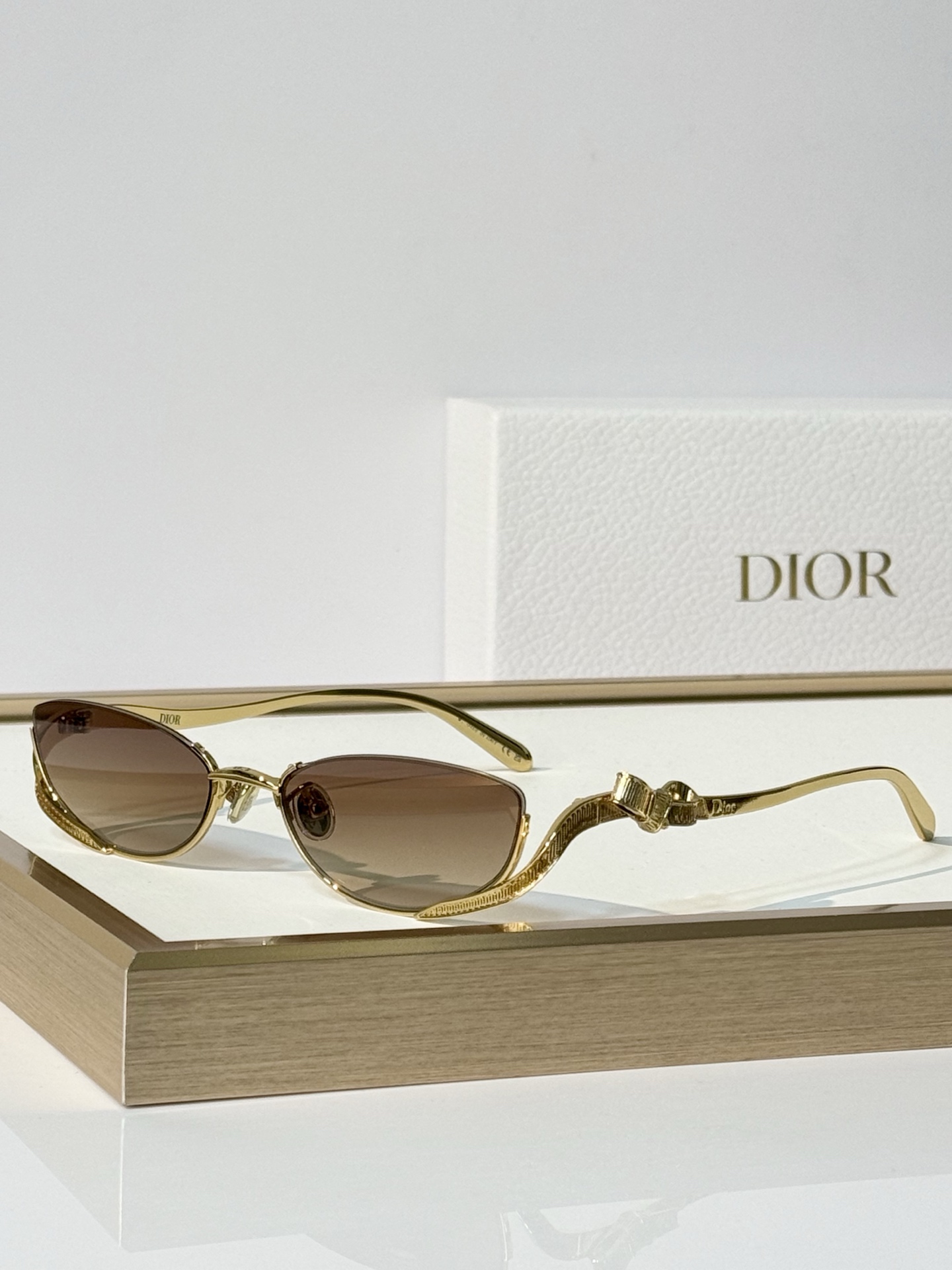 🆕  DIO* Model：Dior Bow B1U SIZE：55口19-135 
