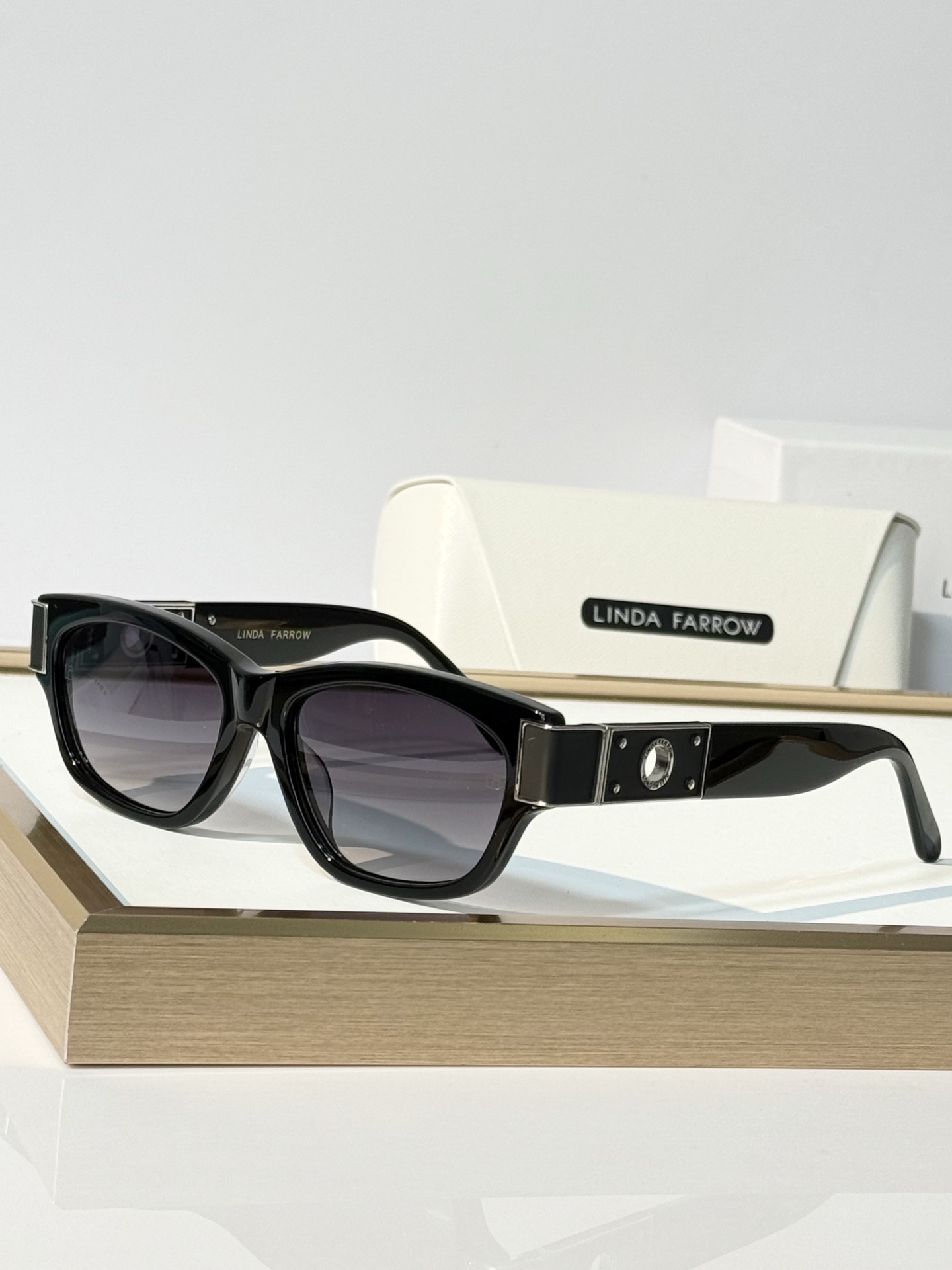🆕  LINDA FARROW *  Model: LFT 1623 size:55口17-145 