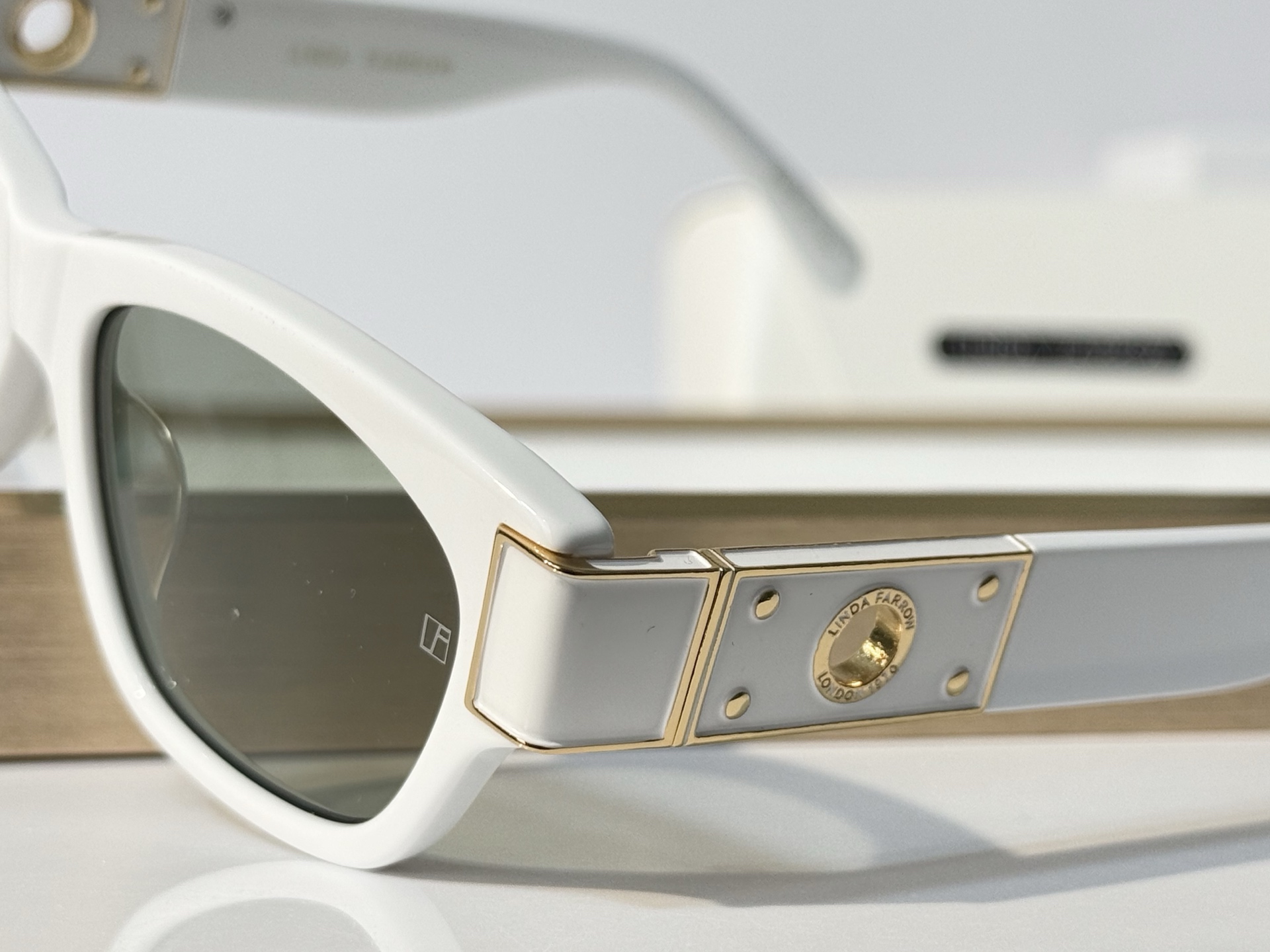 🆕  LINDA FARROW *  Model: LFT 1623 size:55口17-145 