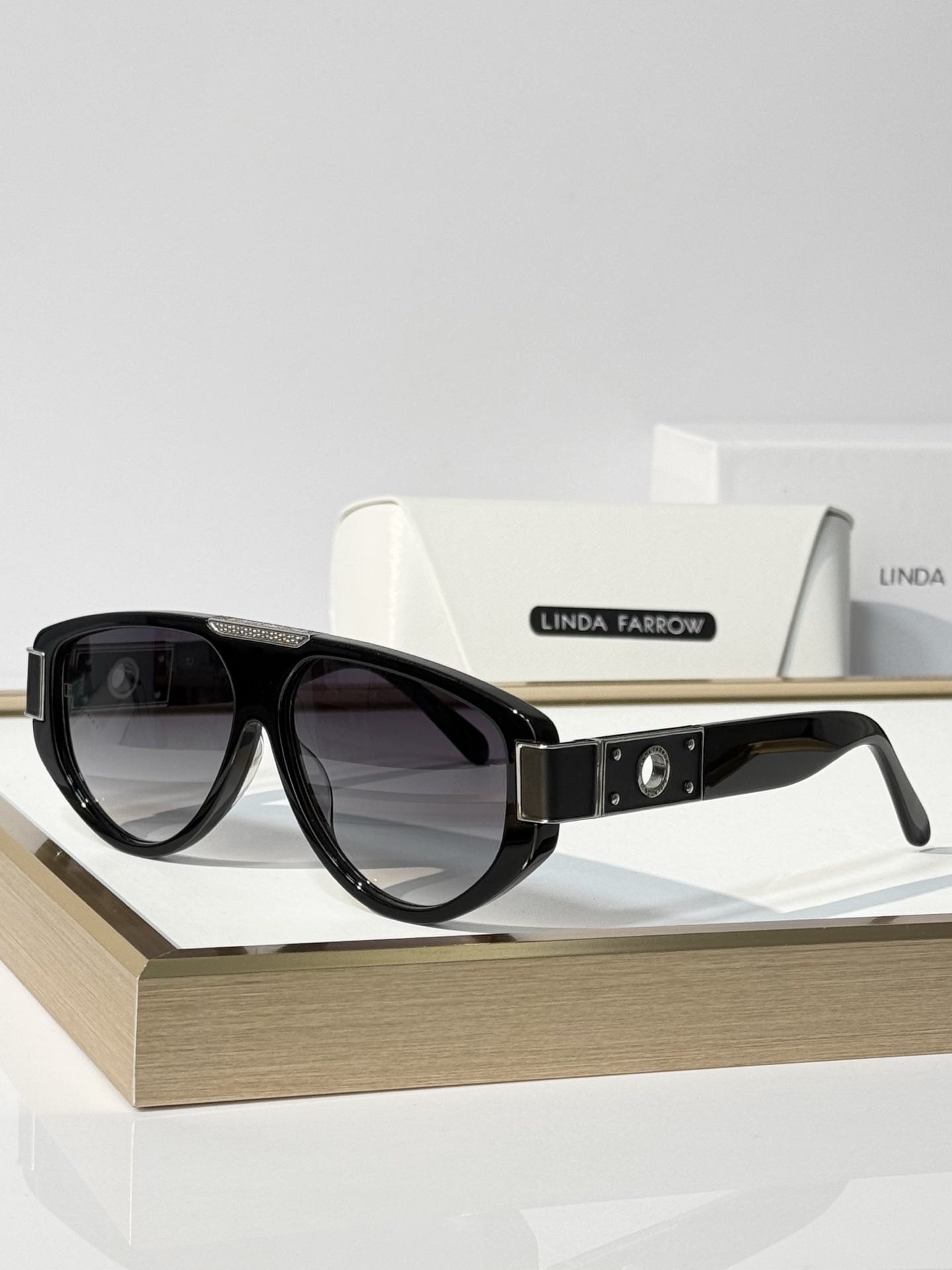 🆕  LINDA FARROW *  Model: LFT 1653 size:58口12-145 