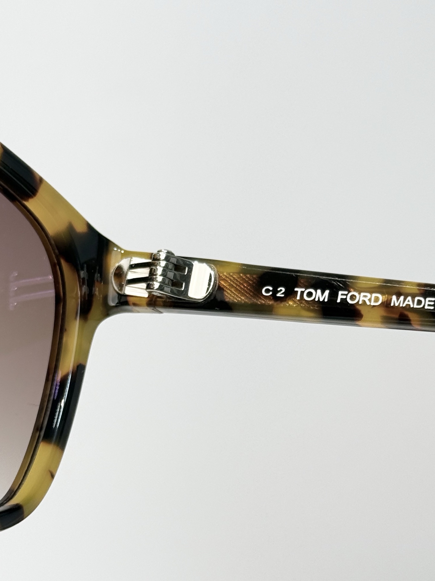 ￼✔️￼𝐓𝐎𝐌 𝐅𝐎𝐑𝐃  Tom Ford MOD：FT1338（BRIANNA） SIZE：58口17-140 