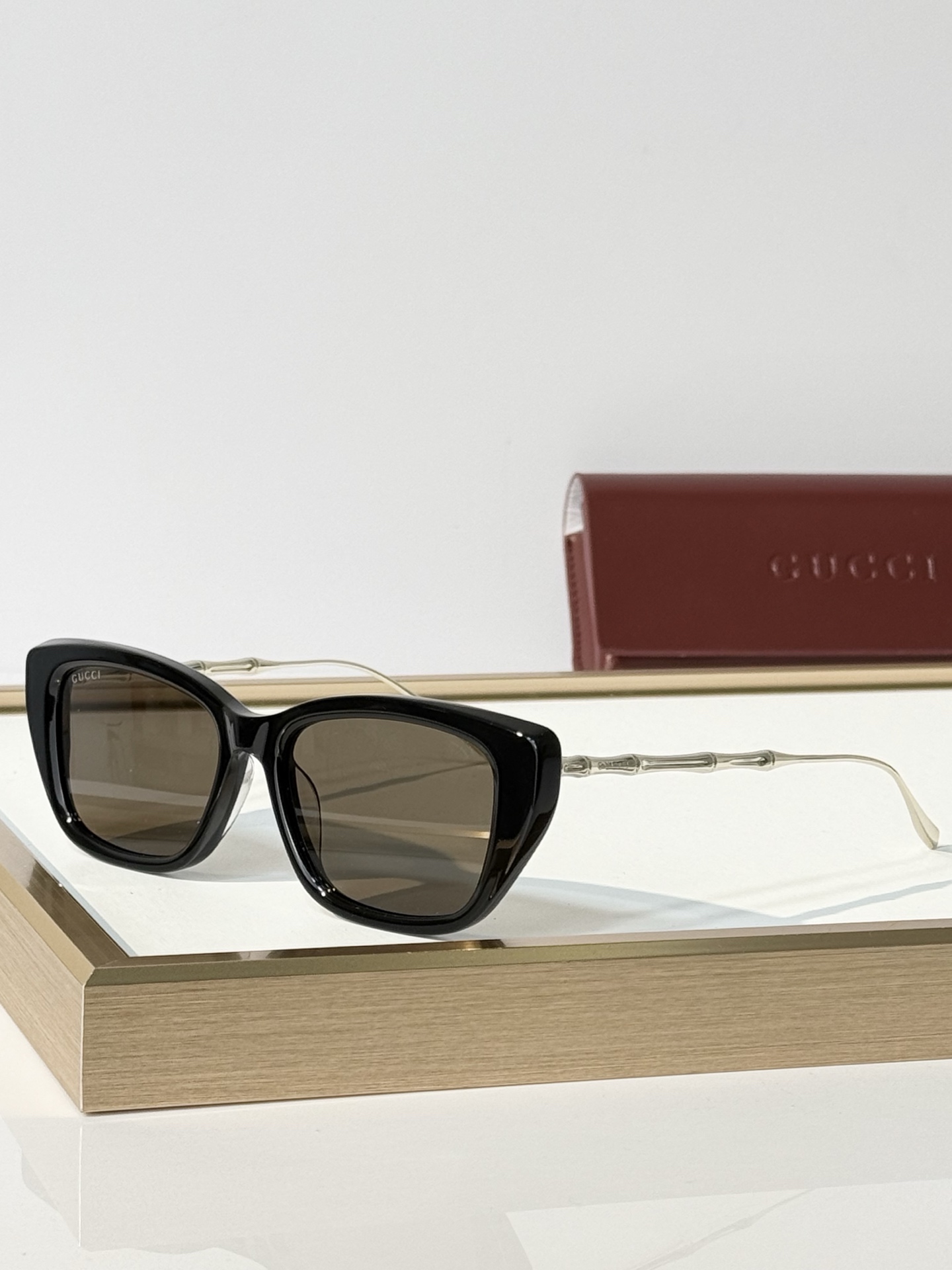 GUCCI* MODEL：GG2380S SIZE：53口16-145 