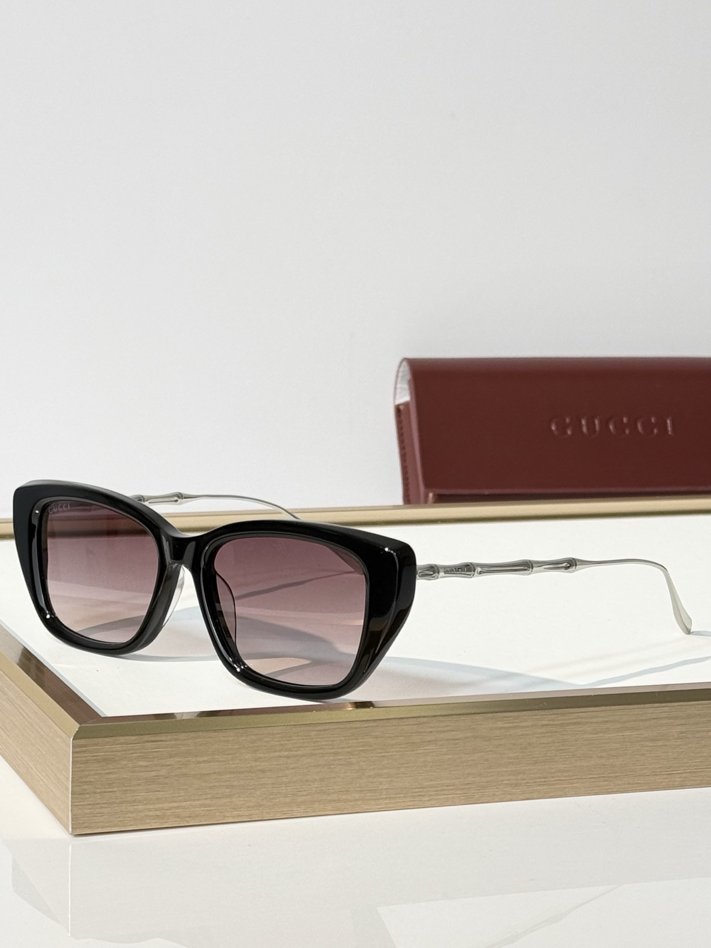 GUCCI* MODEL：GG2380S SIZE：53口16-145 