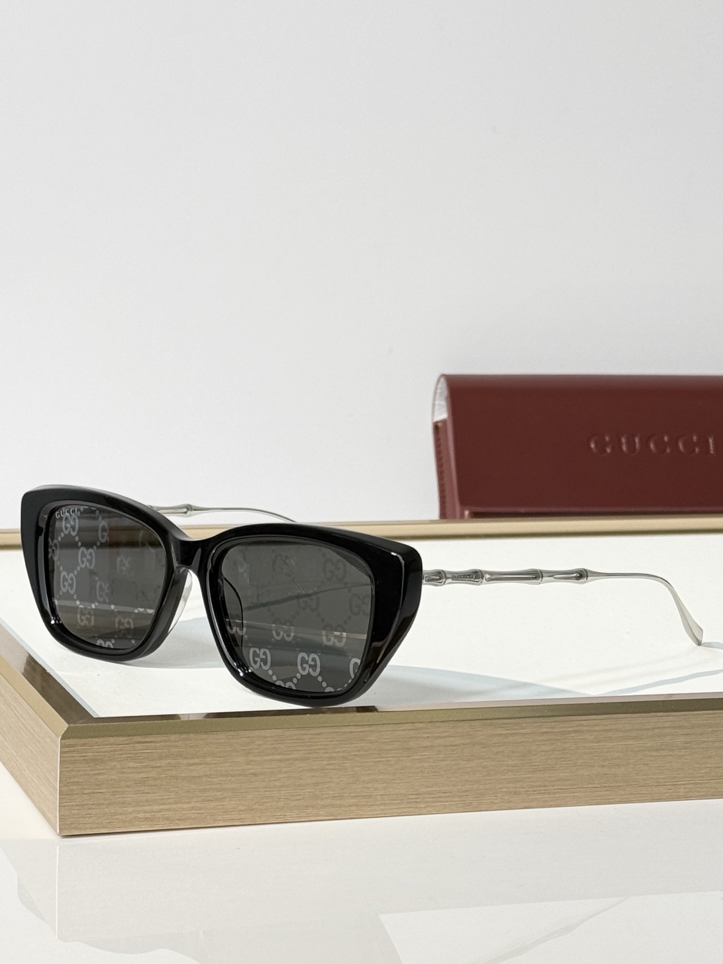 GUCCI* MODEL：GG2380S SIZE：53口16-145 