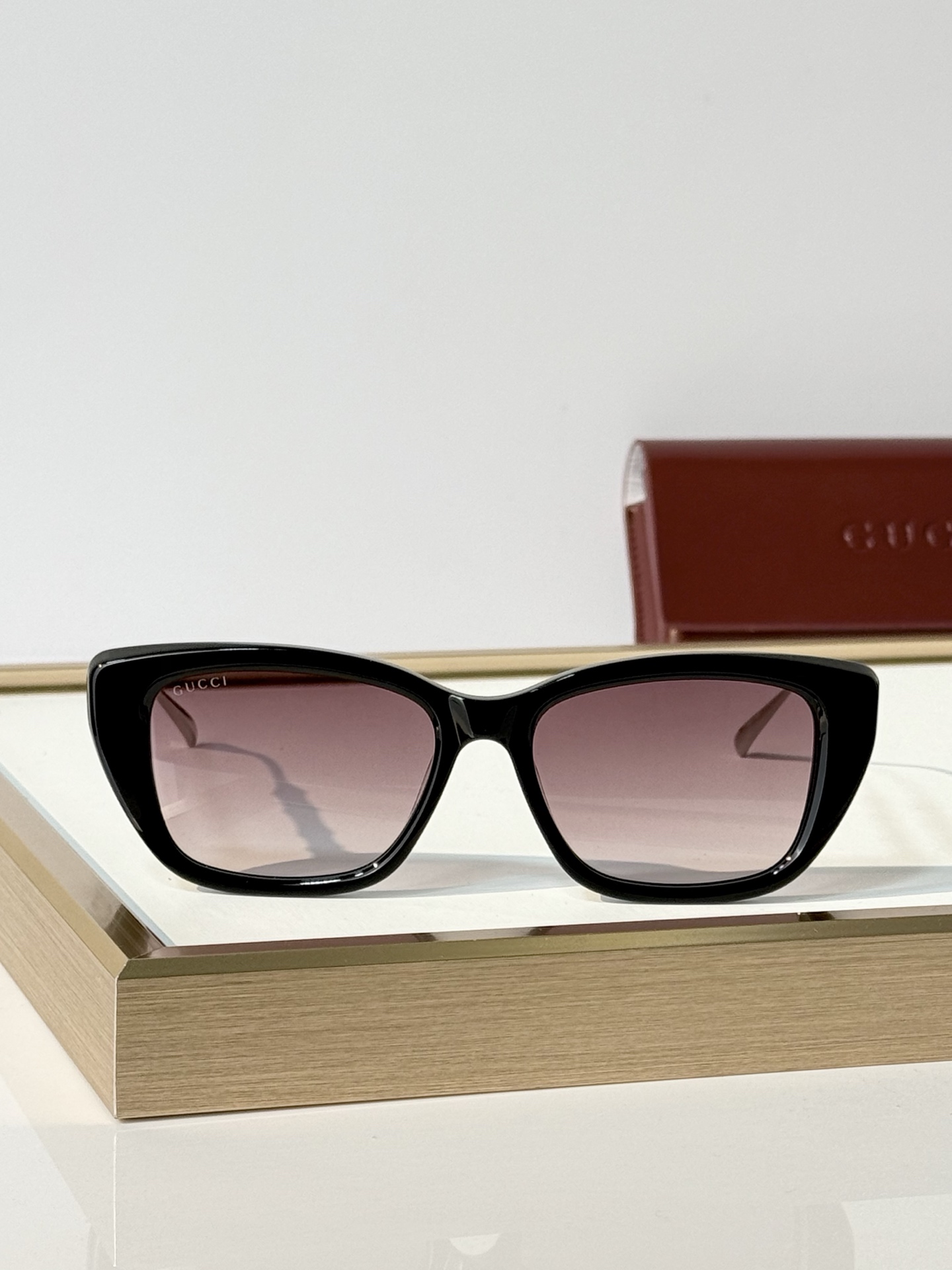GUCCI* MODEL：GG2380S SIZE：53口16-145 