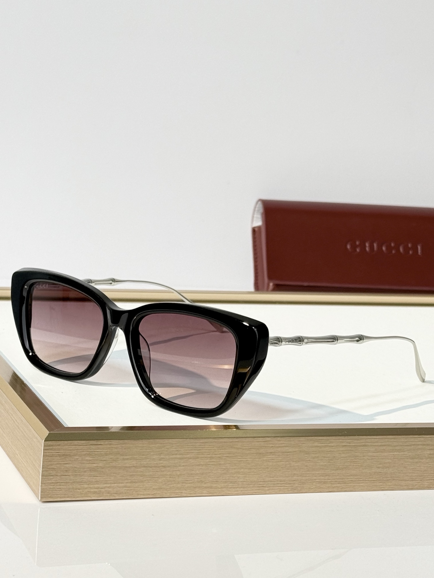 GUCCI* MODEL：GG2380S SIZE：53口16-145 