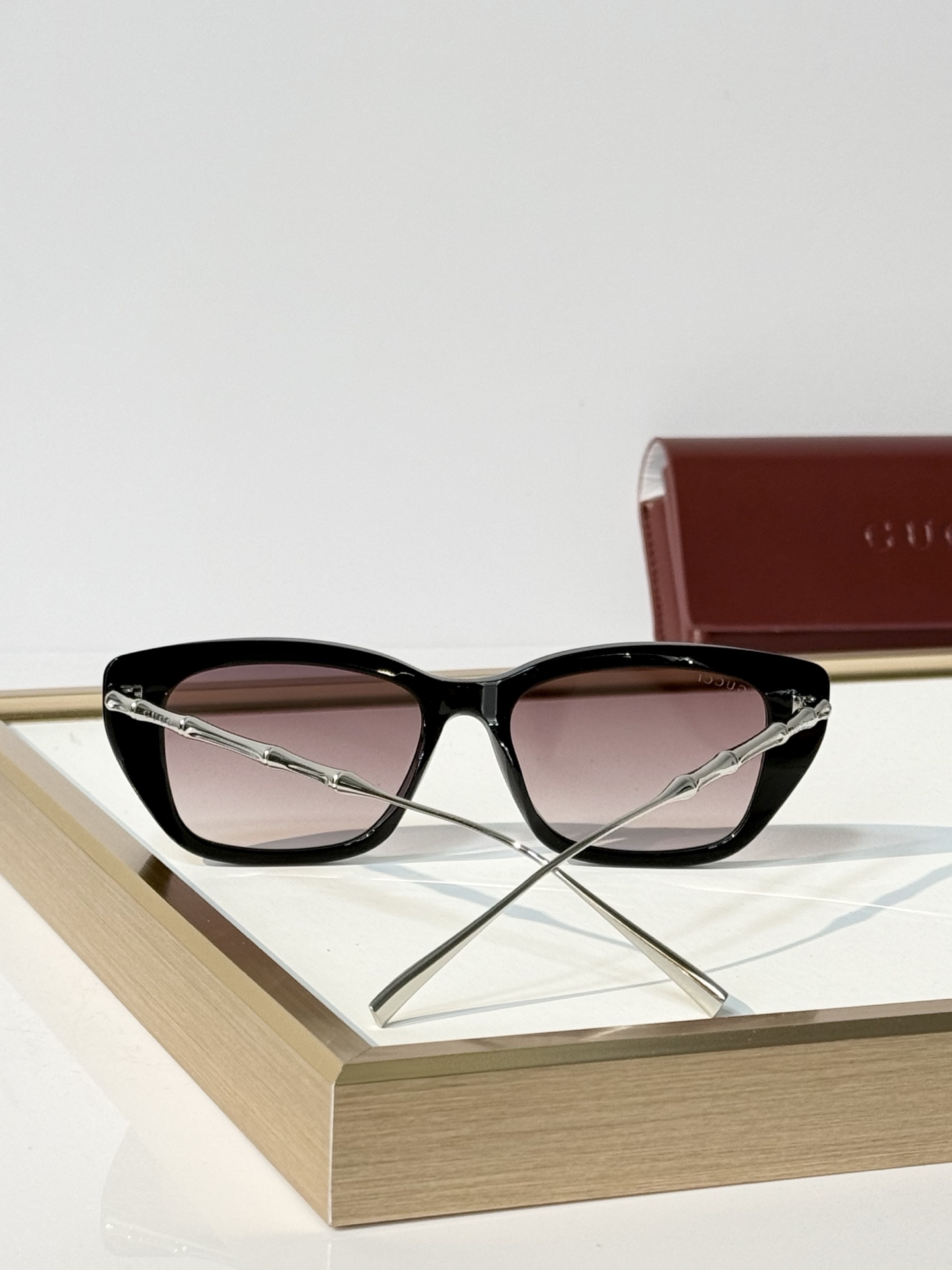 GUCCI* MODEL：GG2380S SIZE：53口16-145 