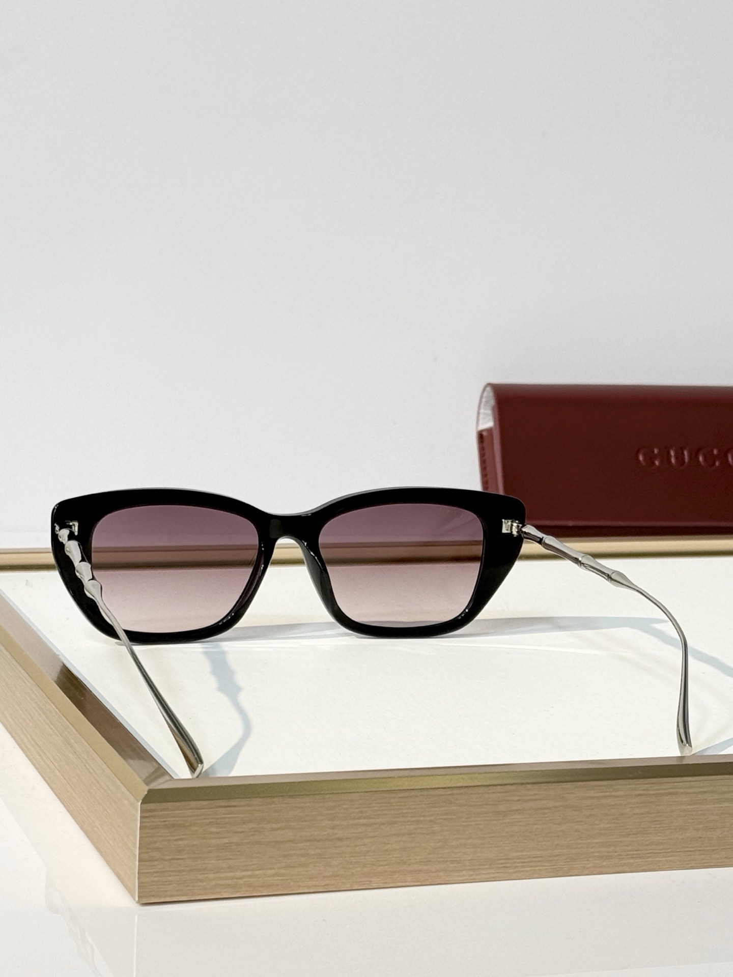 GUCCI* MODEL：GG2380S SIZE：53口16-145 