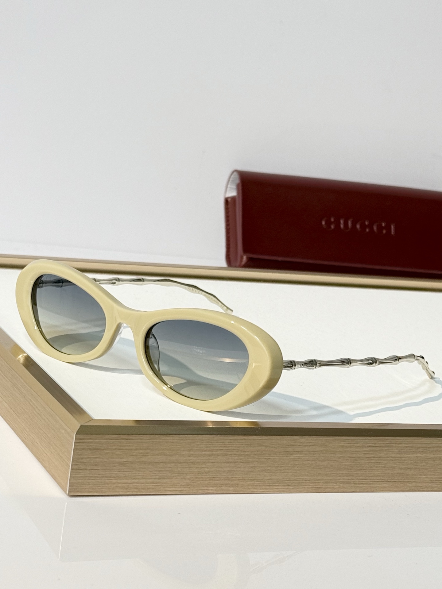 GUCCI* MODEL：GG2381S SIZE：51口19-145 