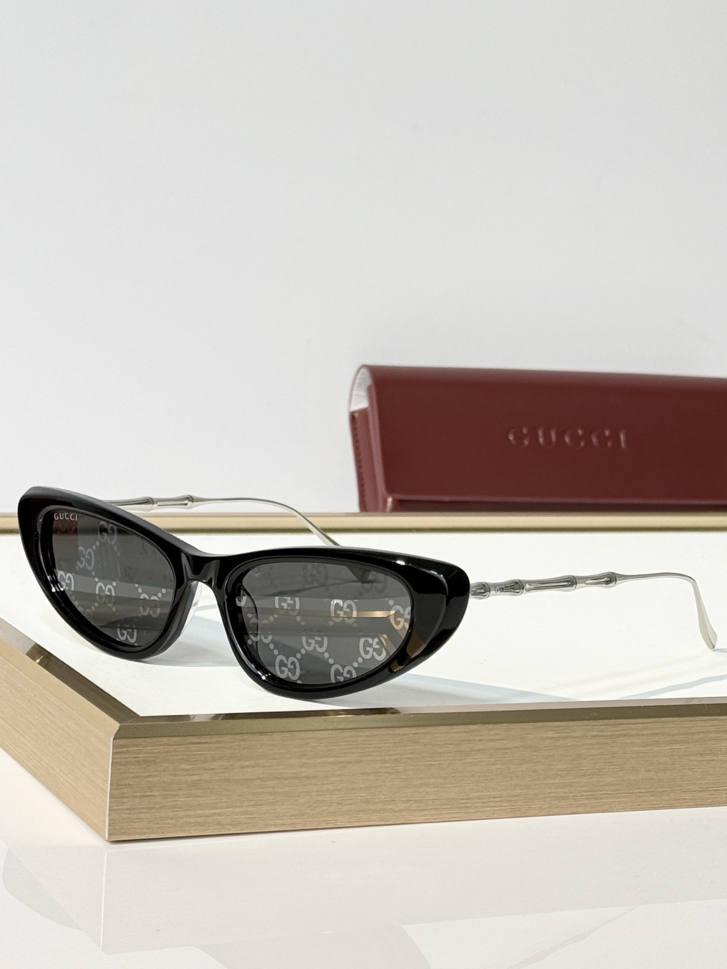 GUCCI* MODEL：GG2384S SIZE：53口17-145 