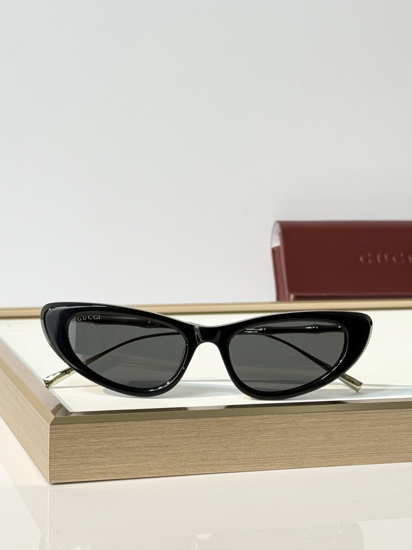 GUCCI* MODEL：GG2384S SIZE：53口17-145 