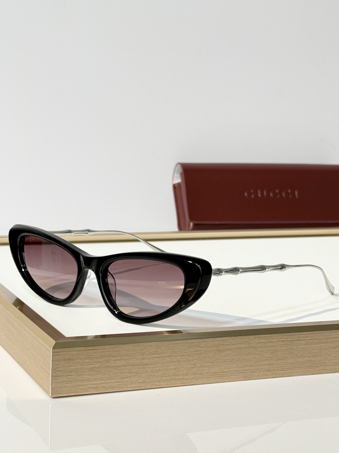 GUCCI* MODEL：GG2384S SIZE：53口17-145 