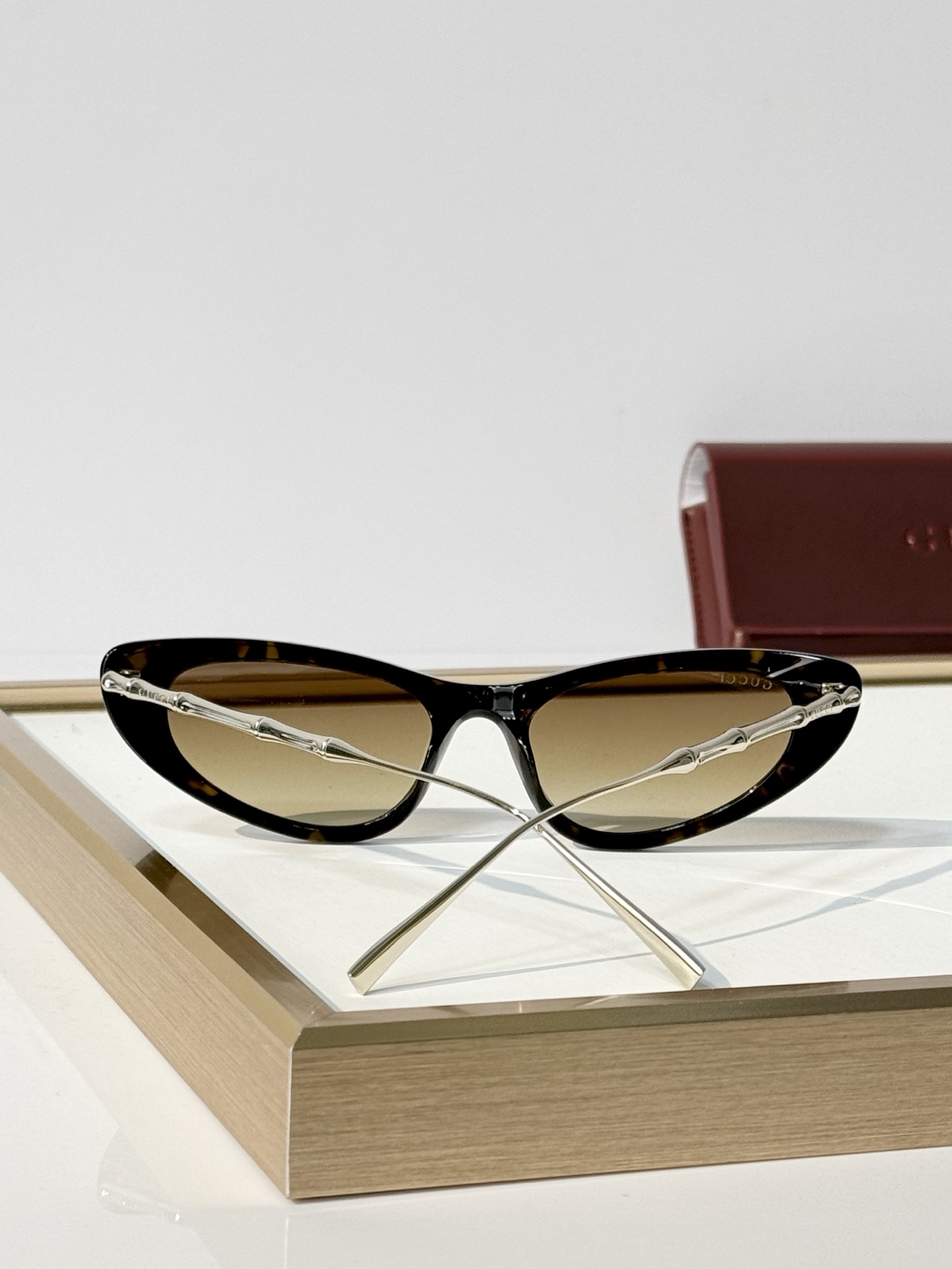 GUCCI* MODEL：GG2384S SIZE：53口17-145