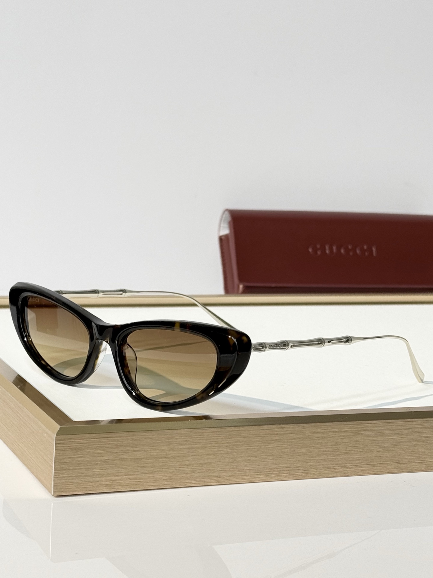 GUCCI* MODEL：GG2384S SIZE：53口17-145