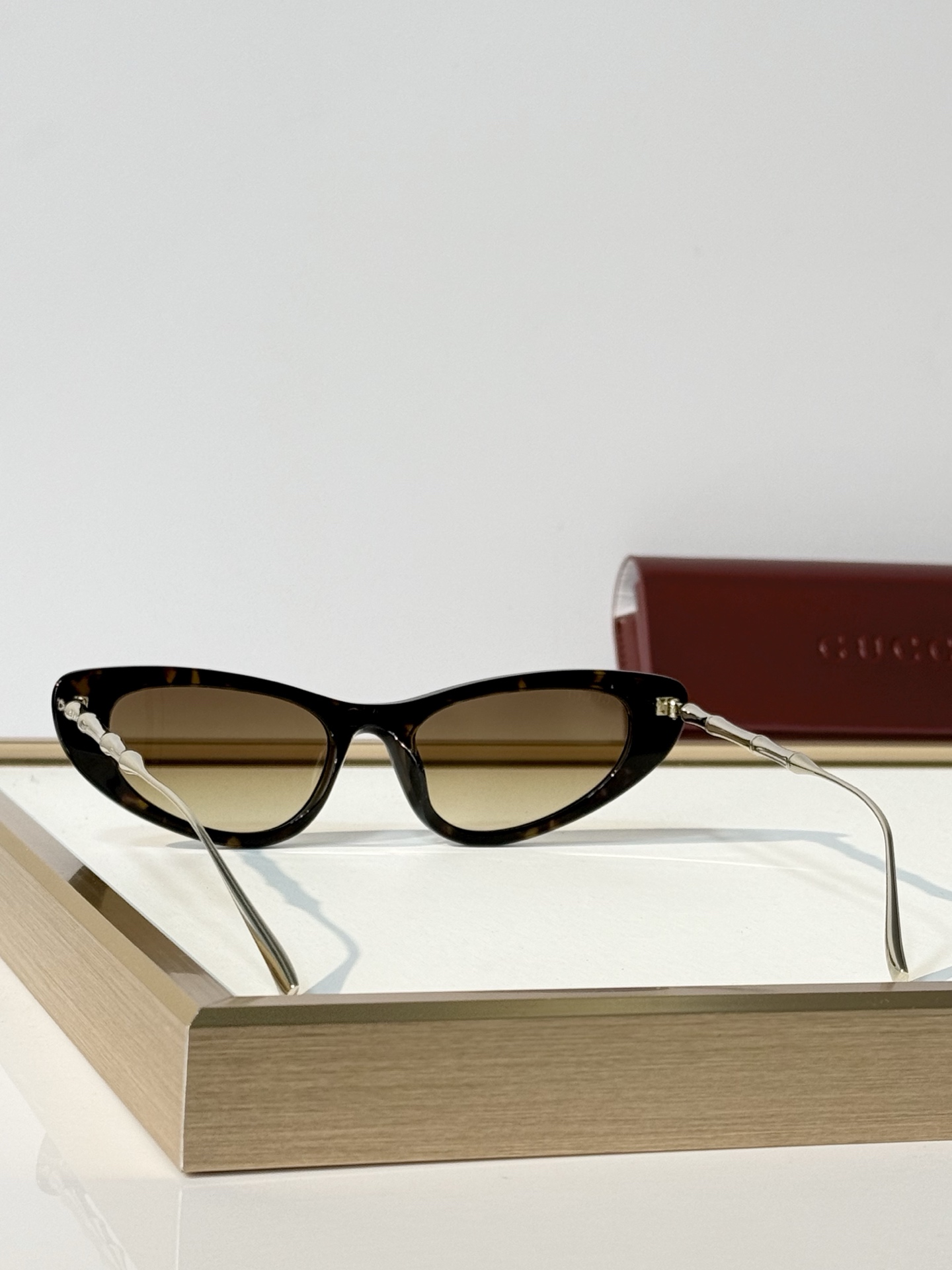 GUCCI* MODEL：GG2384S SIZE：53口17-145