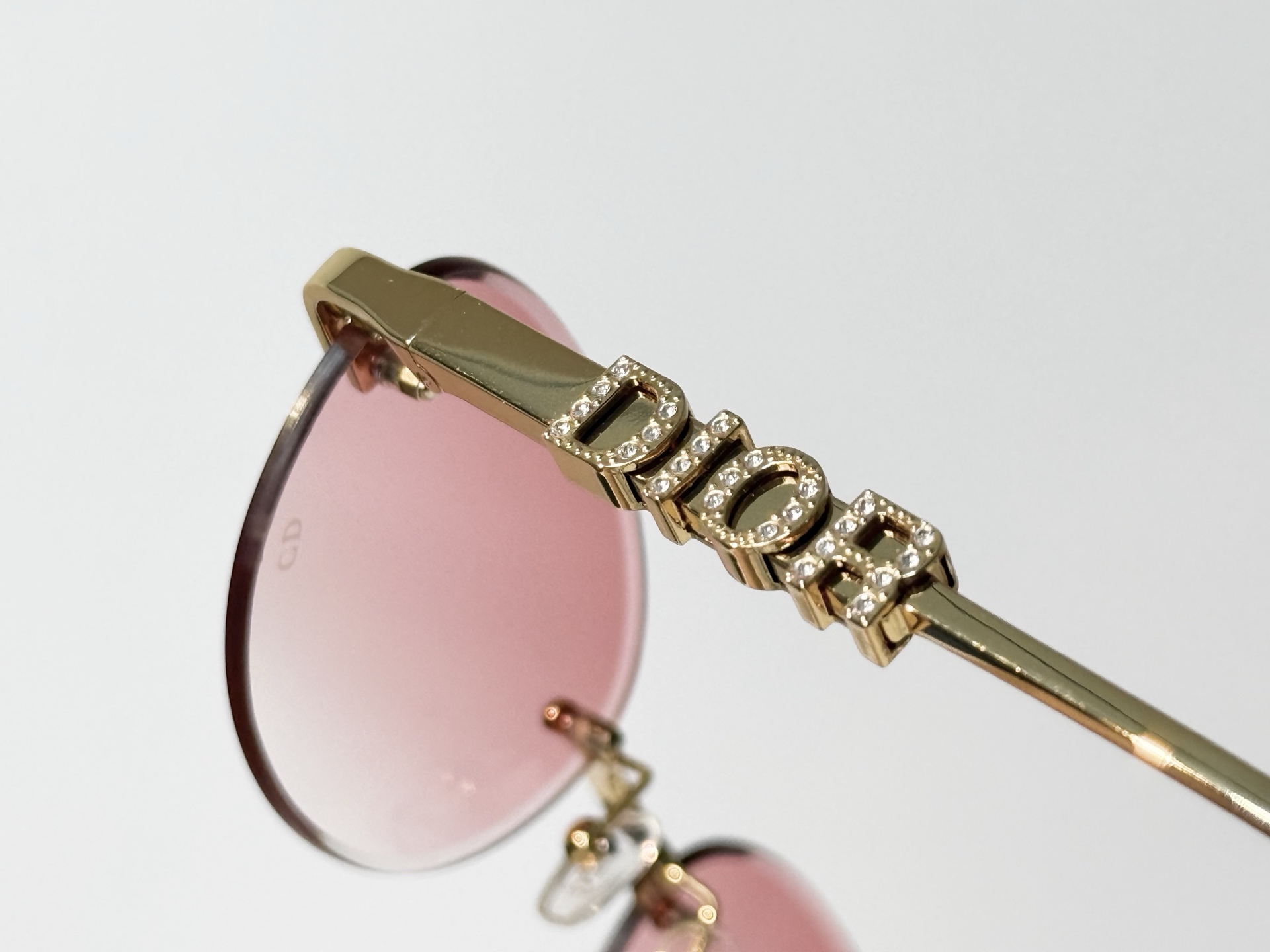 DIOR MODEL: DIORCAT2300M SIZE：57口19-145
