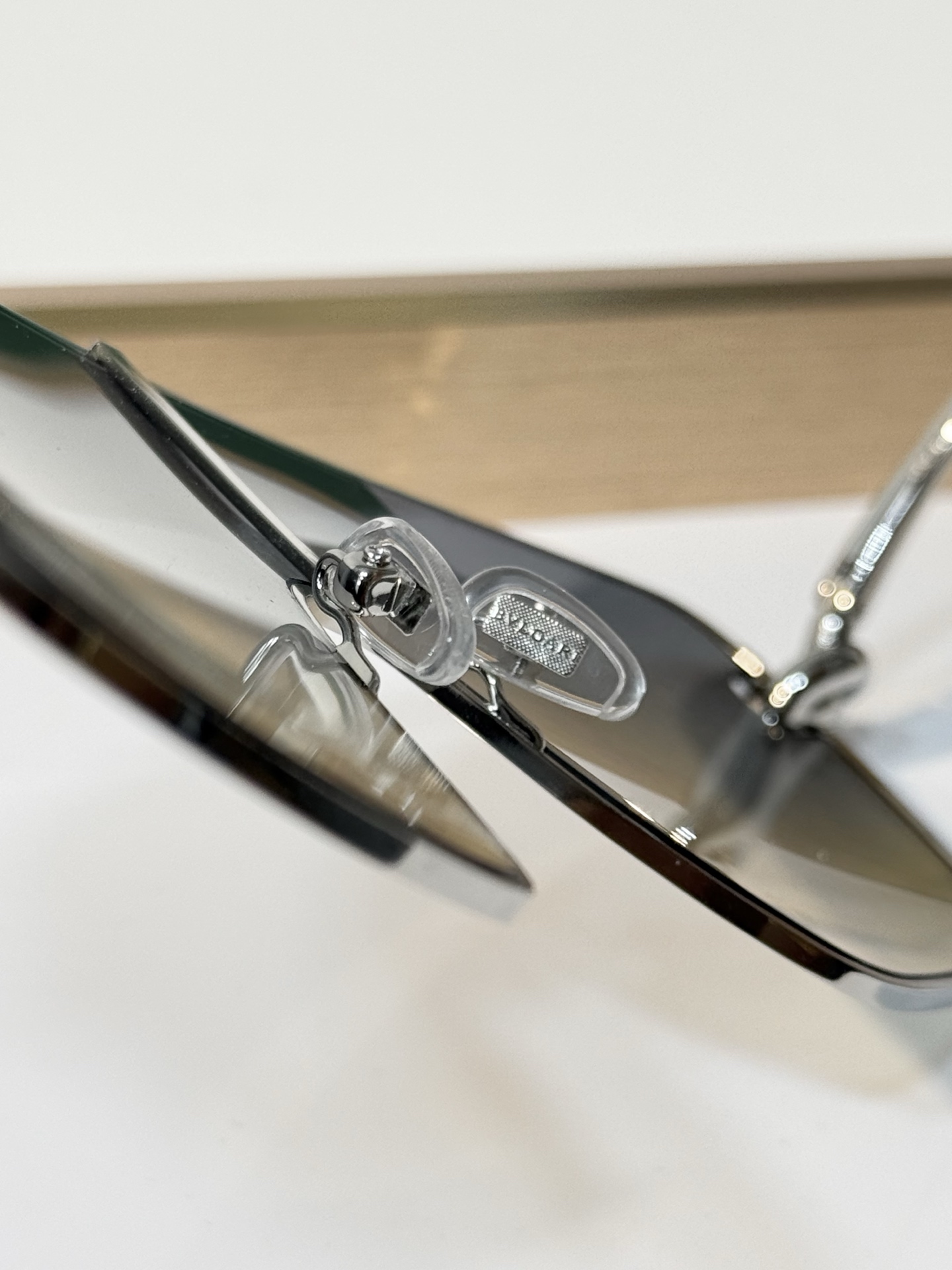 BOTTEGA VENET* MODEL：BV1515S  SIZE：99口1-145