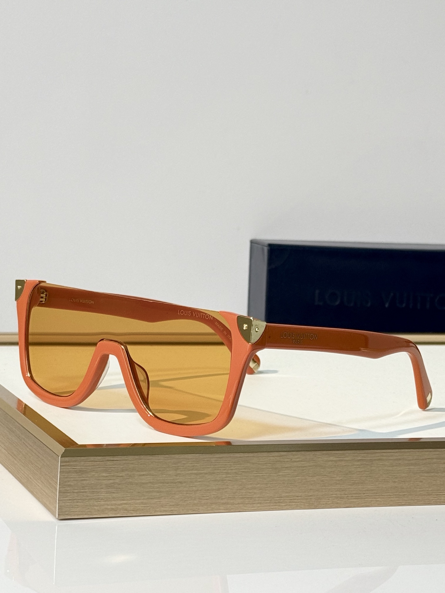 LOUIS VUITTO* MODEL：Z3242U SIZE：125口0-145