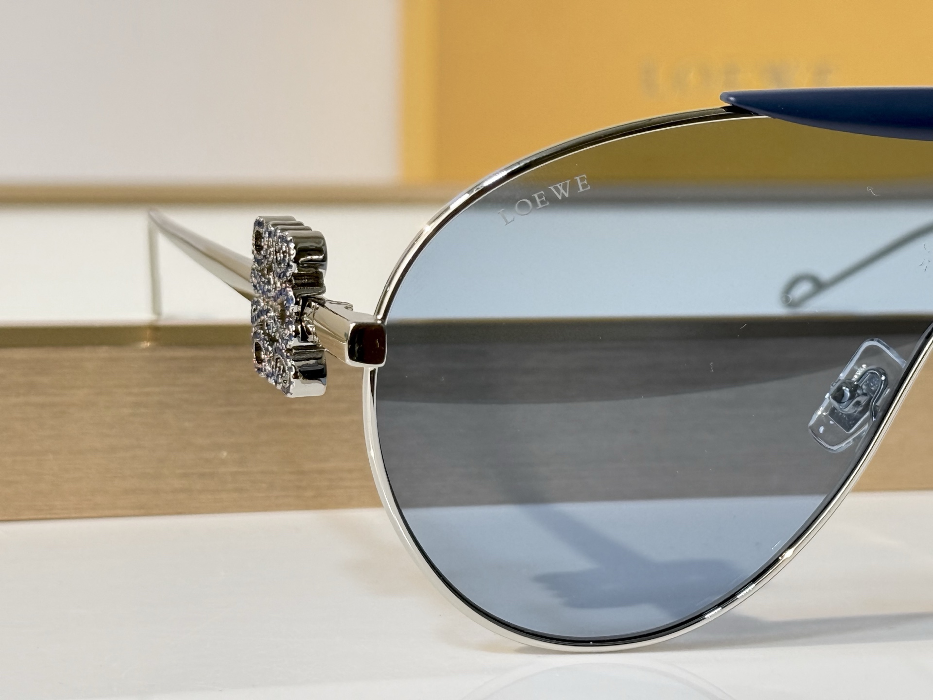 LOEW* MOD：LW1746LS Size：135口58 143