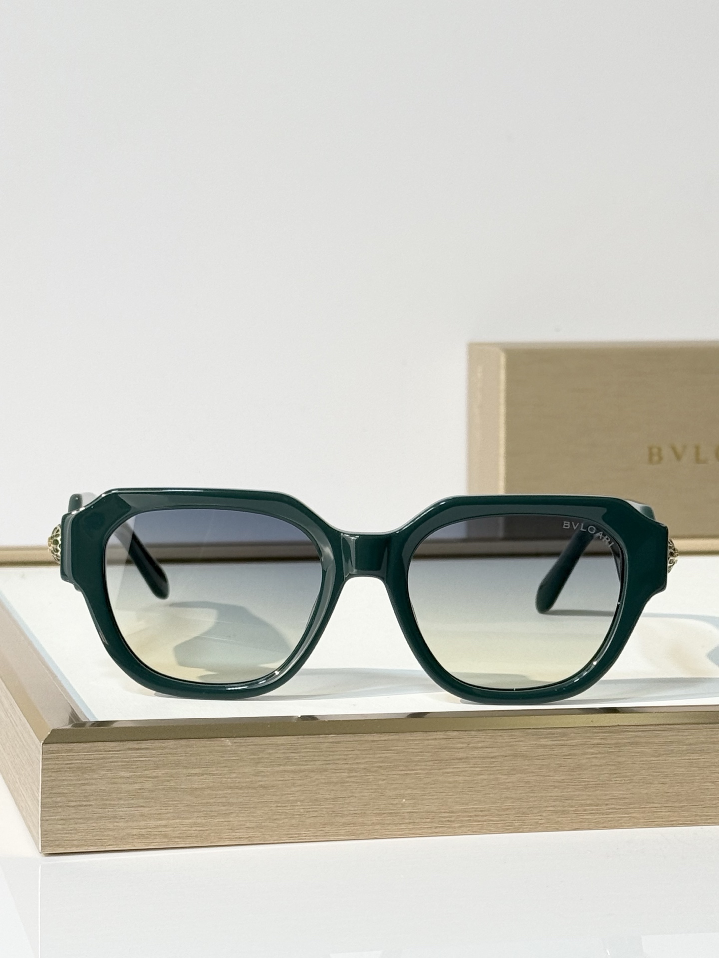 BVLGAR* MODEL：BV7100KB SIZE：52口19-145 