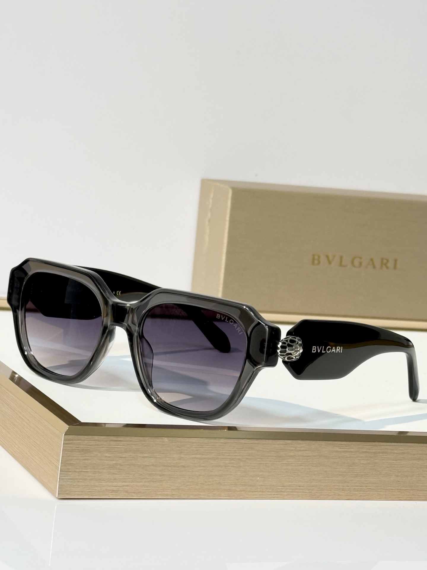 BVLGAR* MODEL：BV7100KB SIZE：52口19-145 