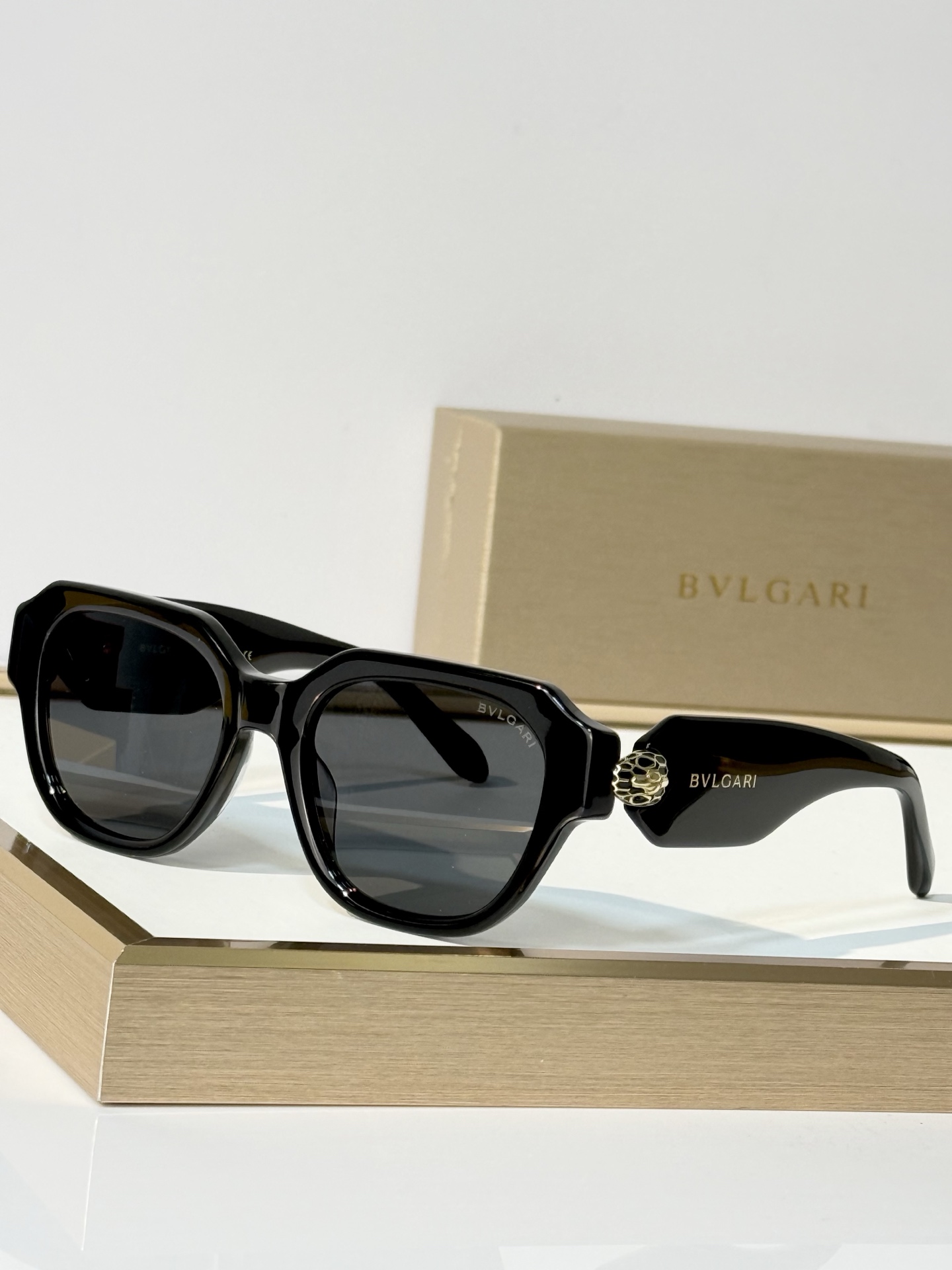 BVLGAR* MODEL：BV7100KB SIZE：52口19-145 