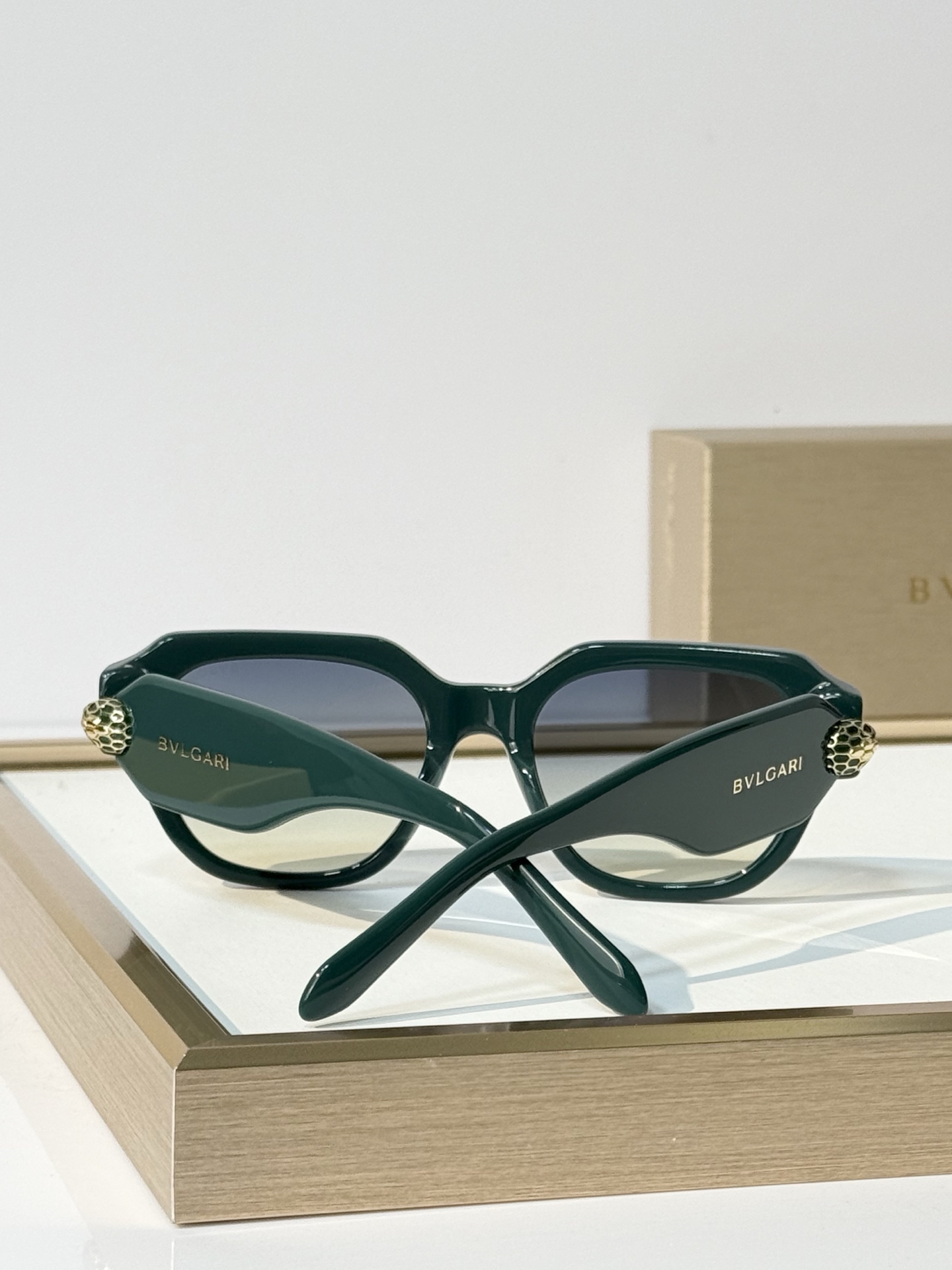BVLGAR* MODEL：BV7100KB SIZE：52口19-145 