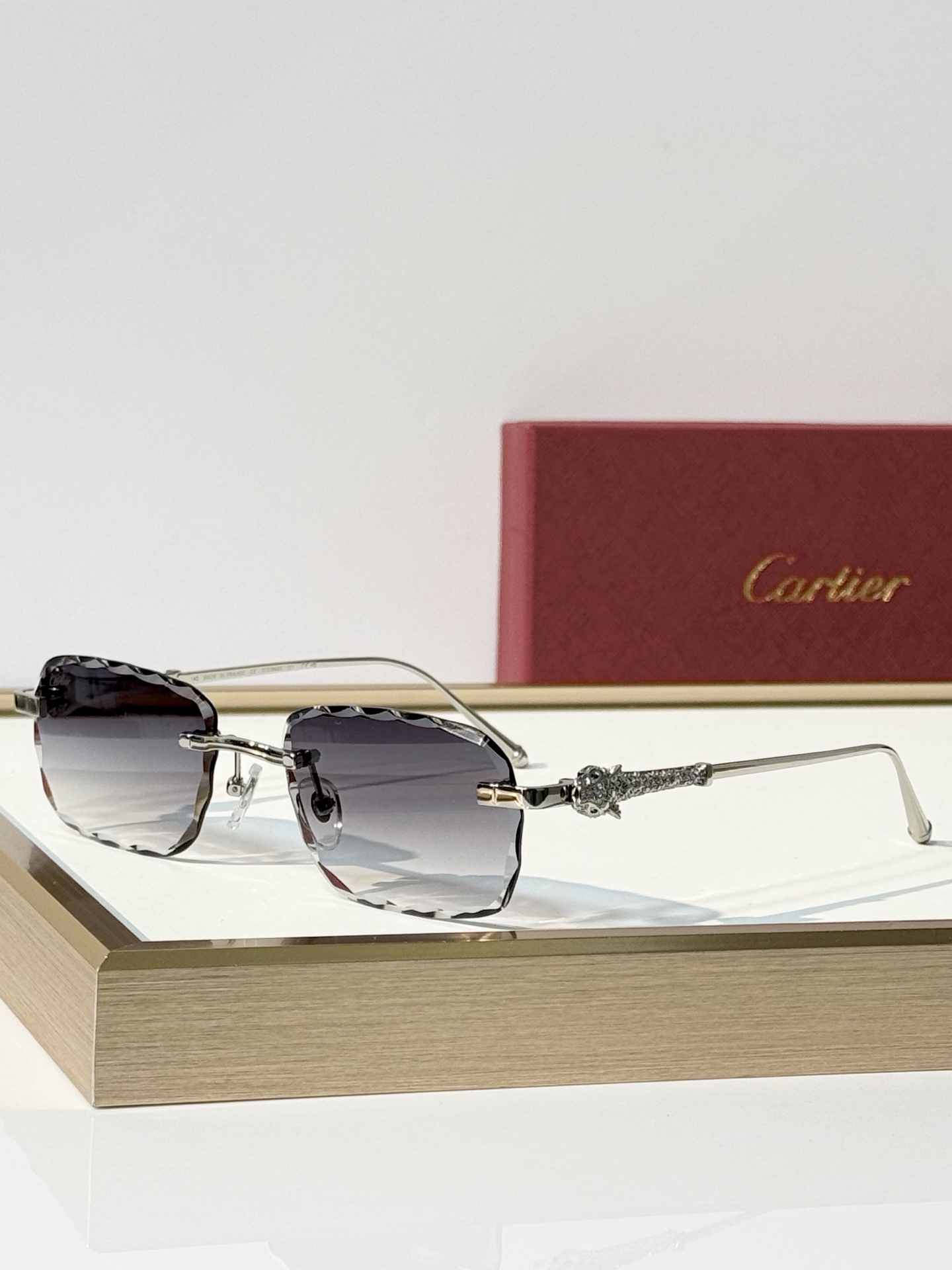 Cartie* MODEL：CT01842O SIZE：56口18-145  