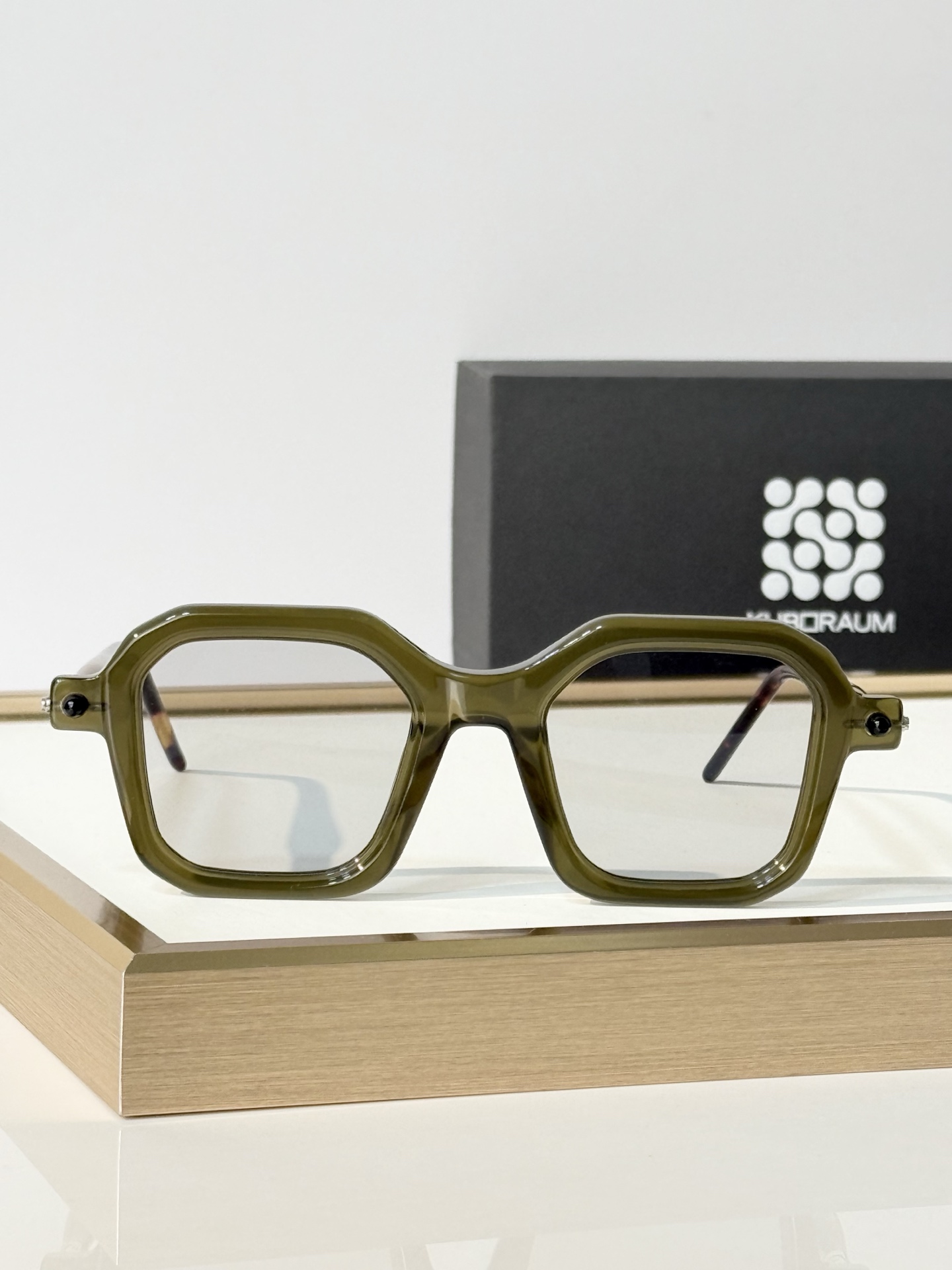 KUB口RAUM*  MODEL：Maske  SIZE: 49口23-145  配送包装