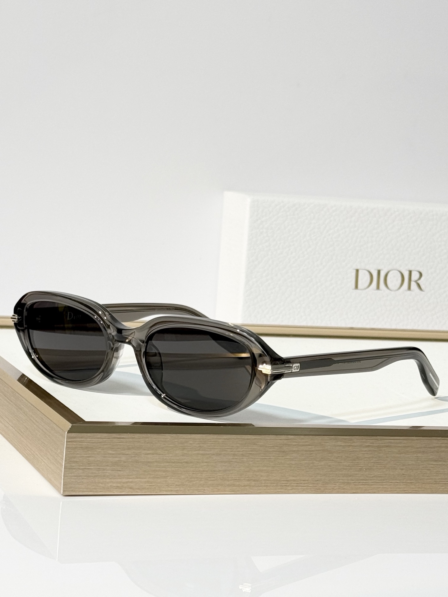 DIO*  MOD：DiorBlackSuit R9F Size：55口20-150 