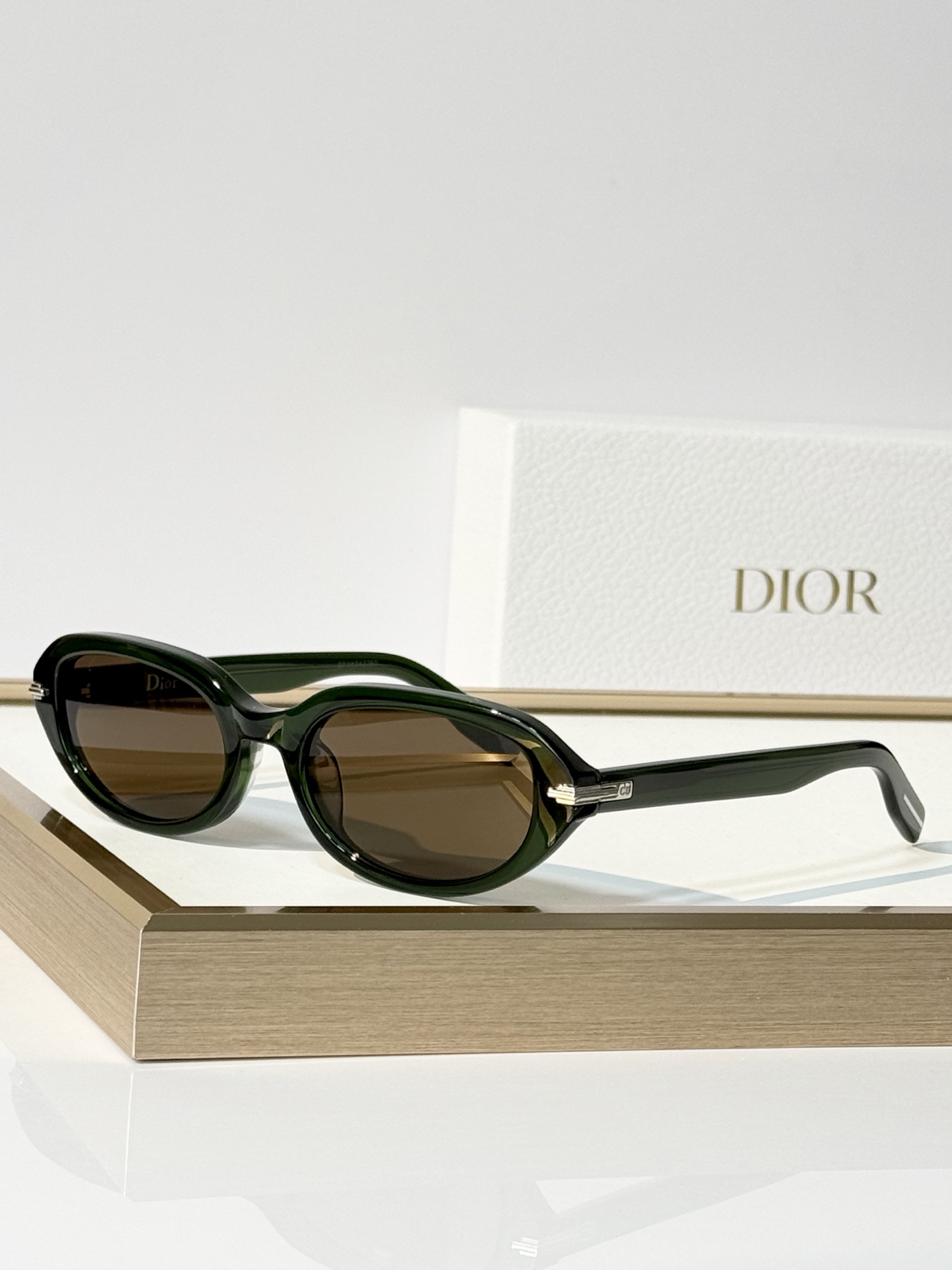 DIO*  MOD：DiorBlackSuit R9F Size：55口20-150 