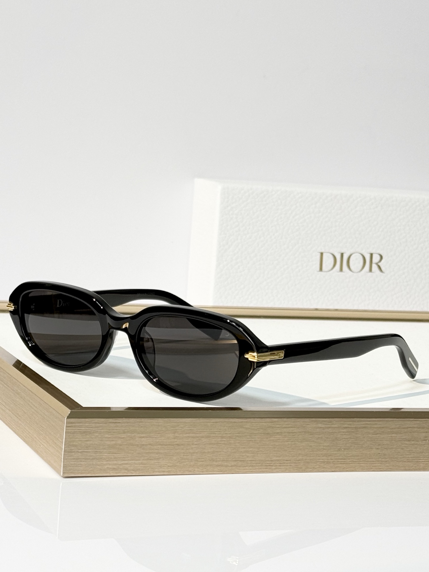 DIO*  MOD：DiorBlackSuit R9F Size：55口20-150 