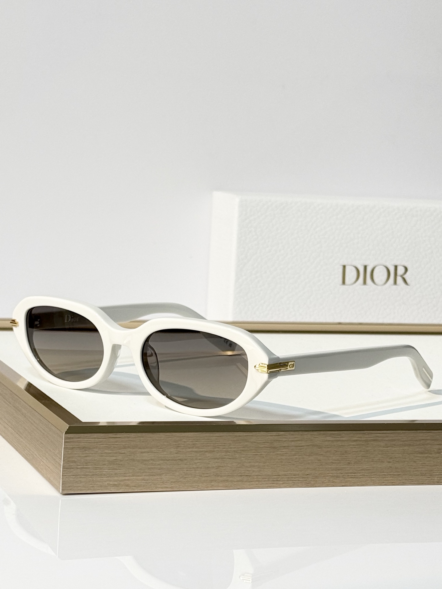 DIO*  MOD：DiorBlackSuit R9F Size：55口20-150 