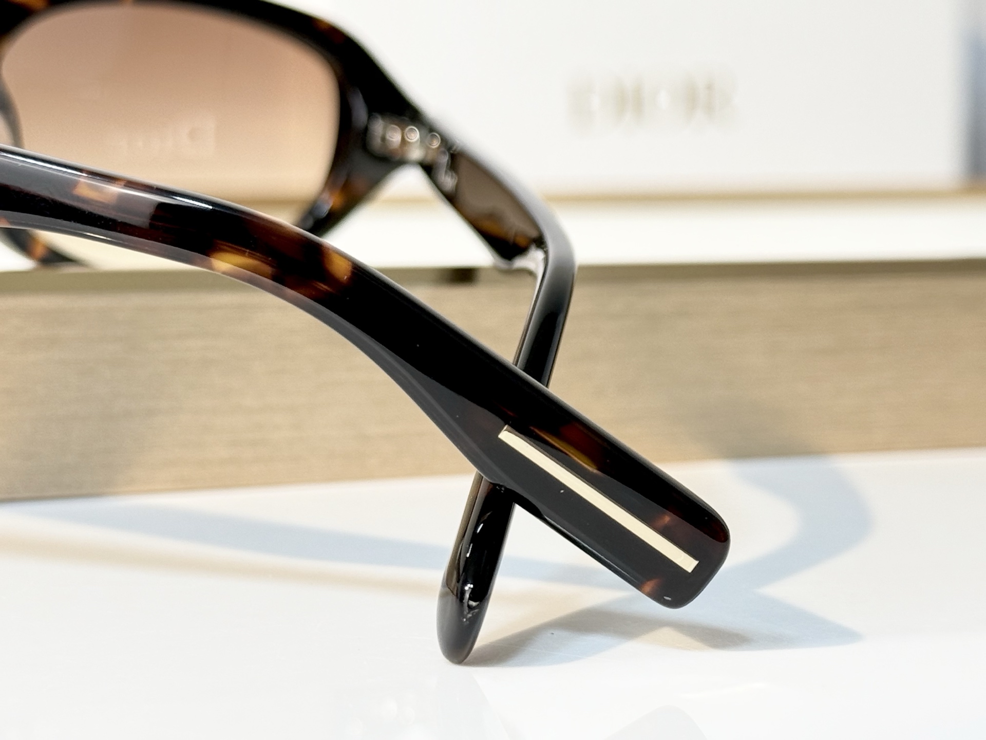 DIO*  MOD：DiorBlackSuit R9F Size：55口20-150
